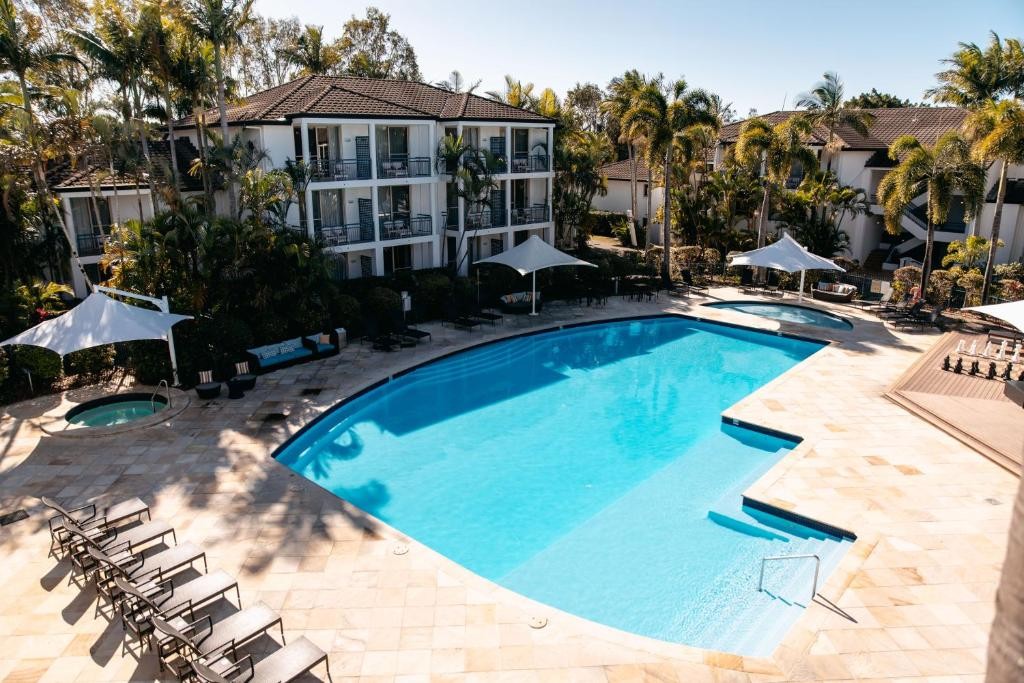 64-96 Palm Meadows Drive, Carrara, QLD 4211