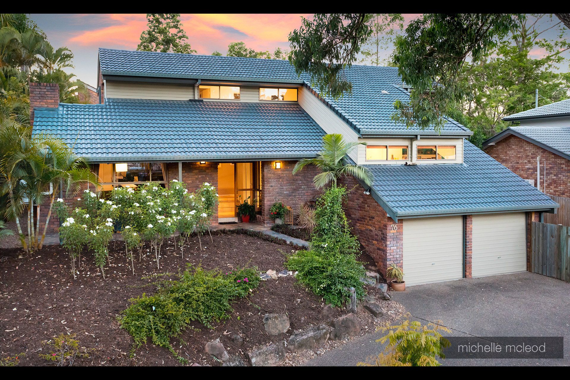 76 Marmindie Street, Chapel Hill QLD 4069