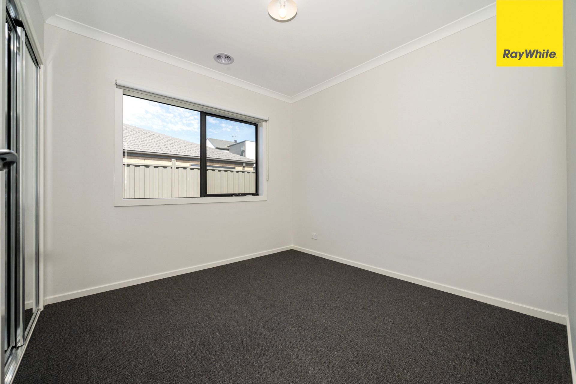 4 Trookfield Street — photo 8 of 17