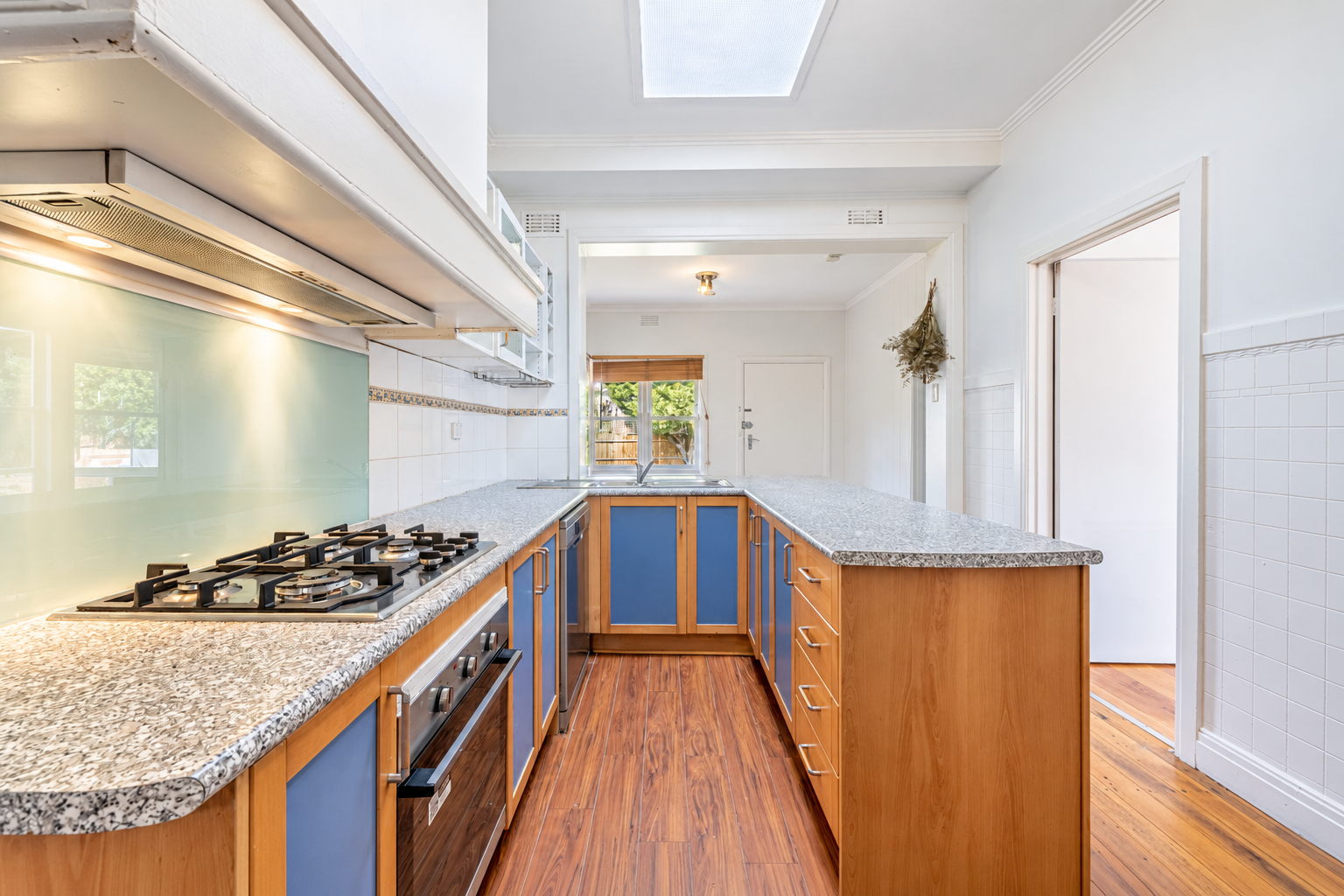 18 Barry Street — photo 4 of 14