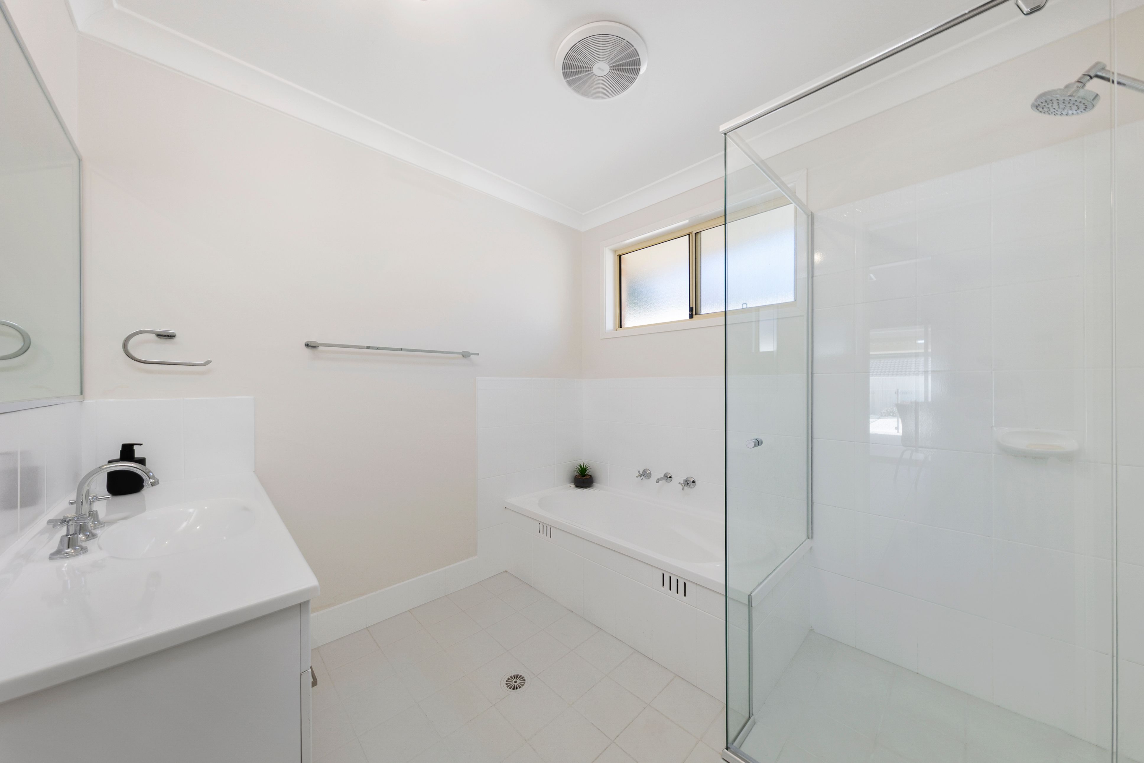 16 Karong Avenue — photo 12 of 17