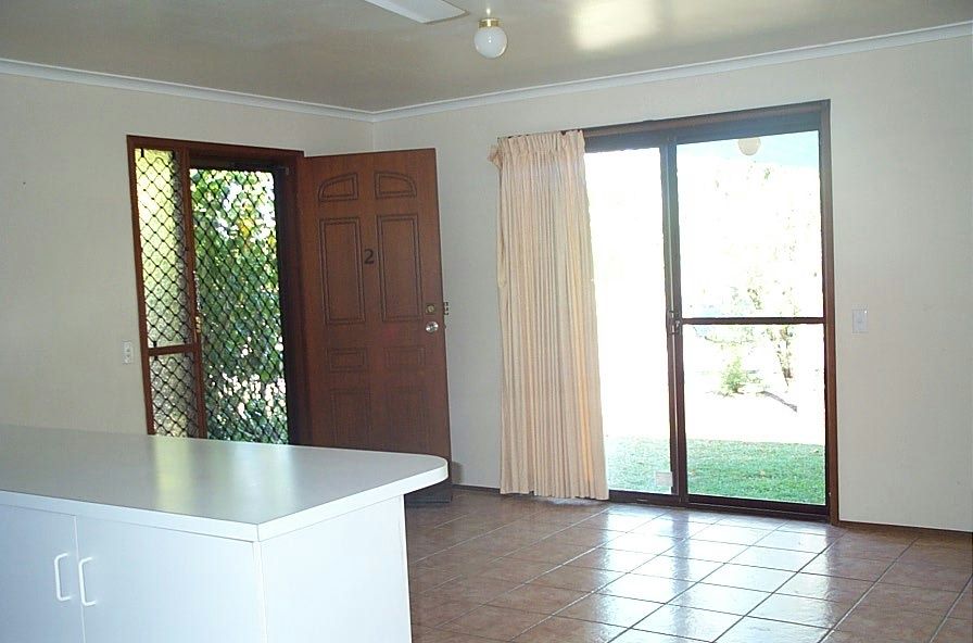 2/2 Mace Court, Labrador, QLD 4215