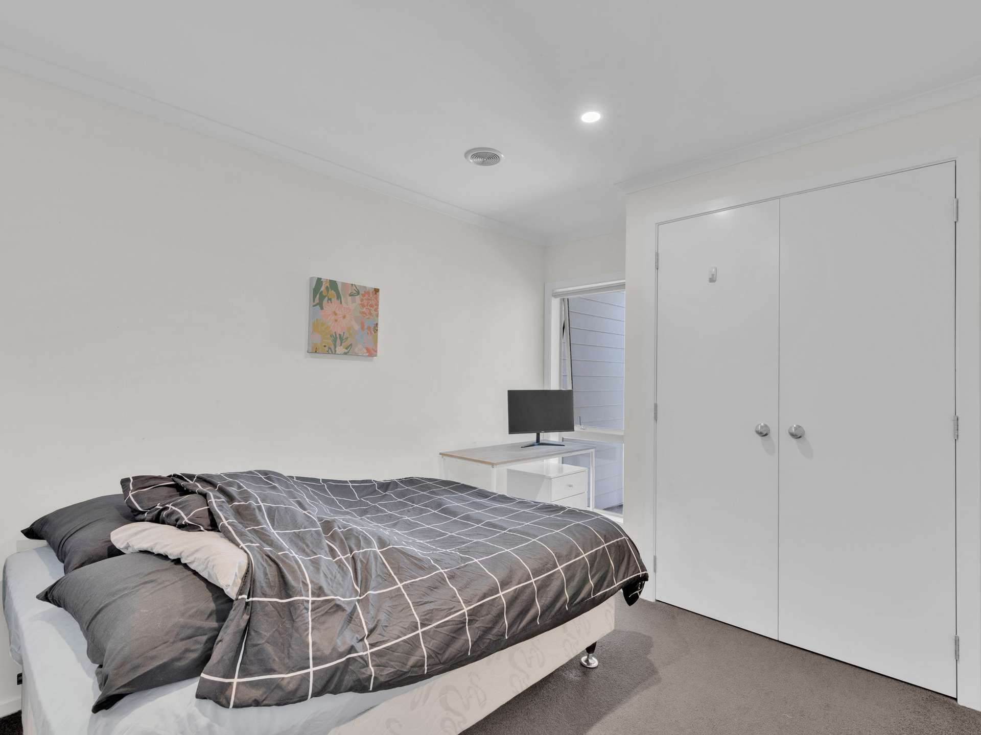 1/113 Knighton Road photo 8