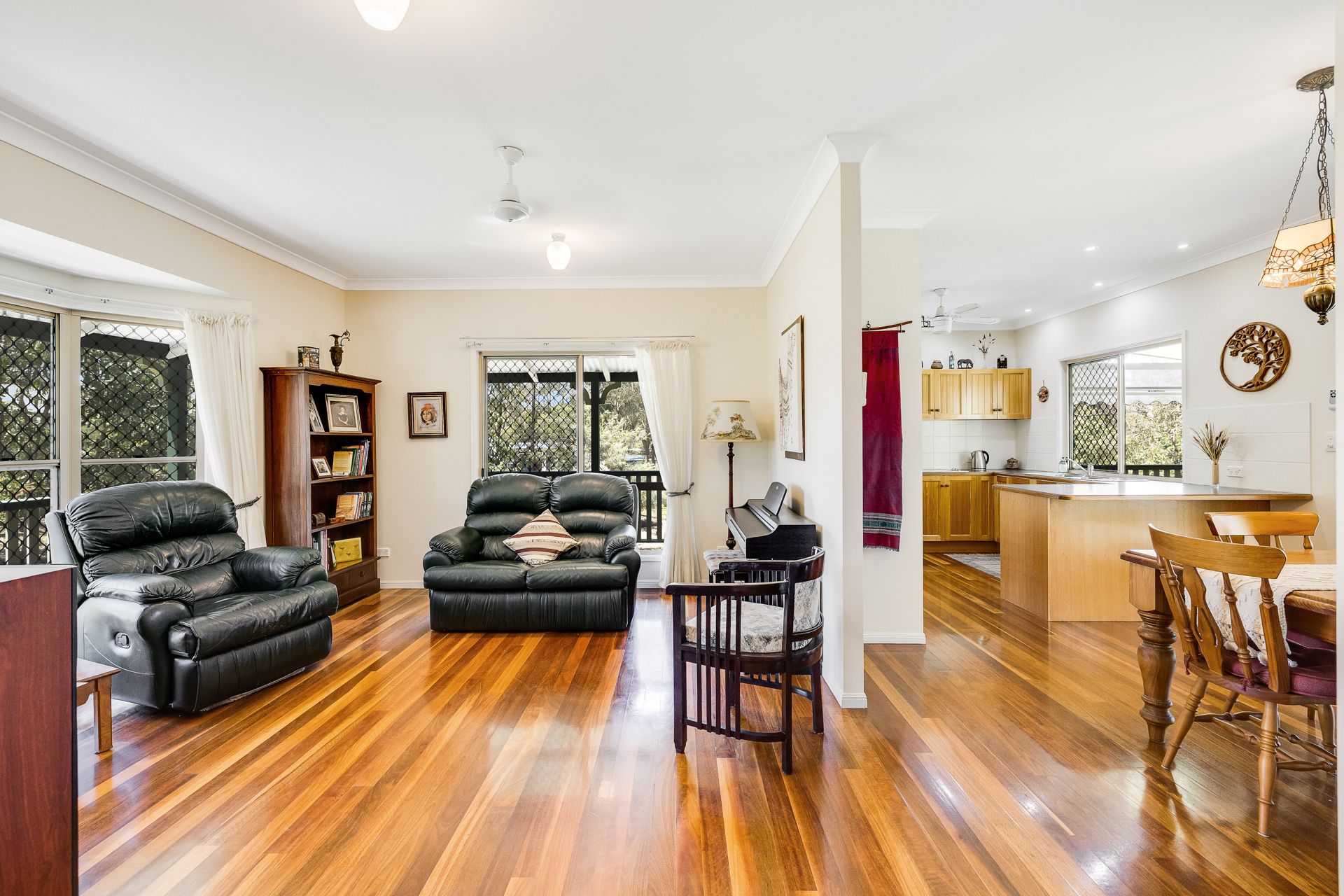 23 Australia Ii Drive, Kensington Grove, QLD 4341 Sold House Ray