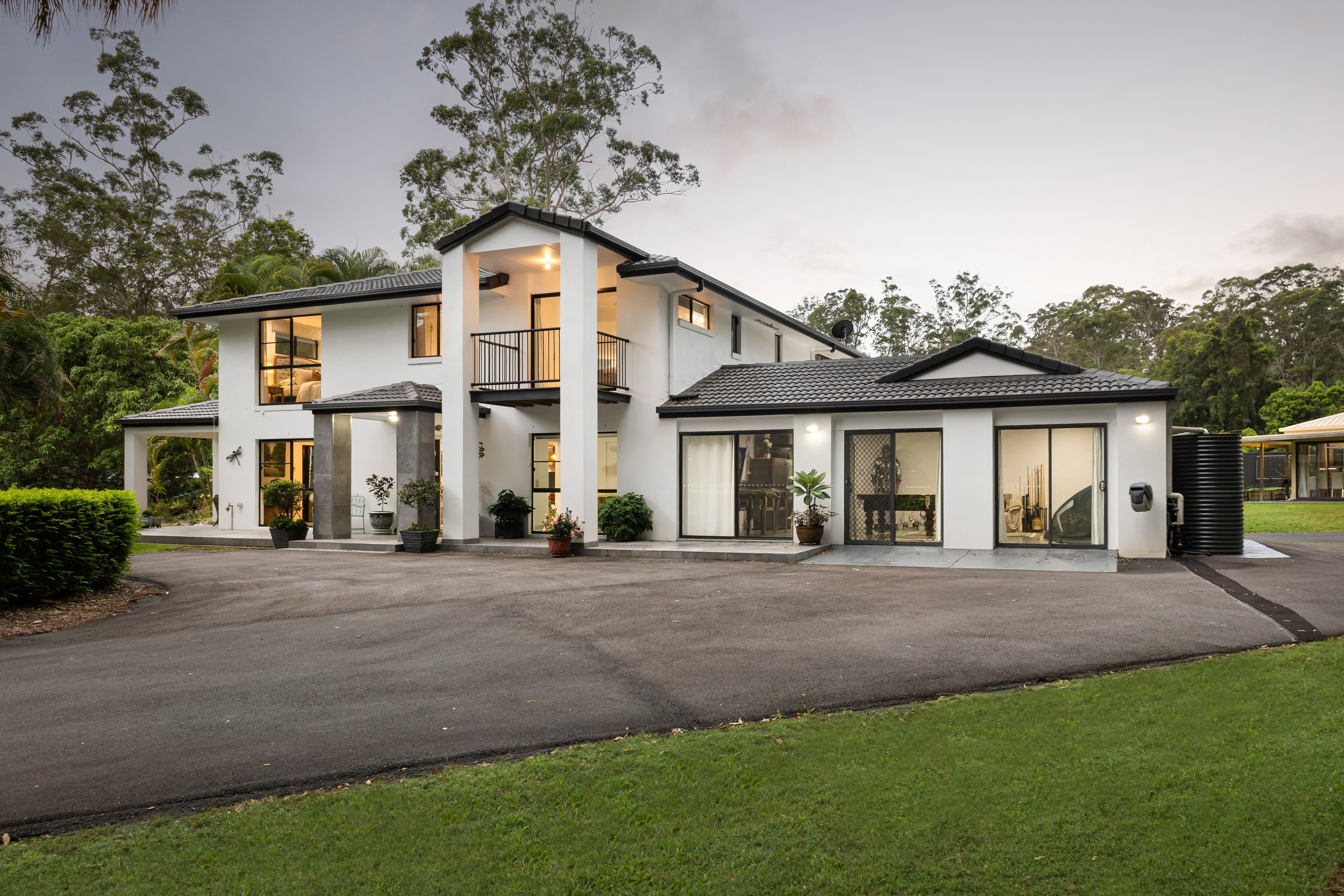 6 Sawreys Road, Forest Glen, QLD 4556