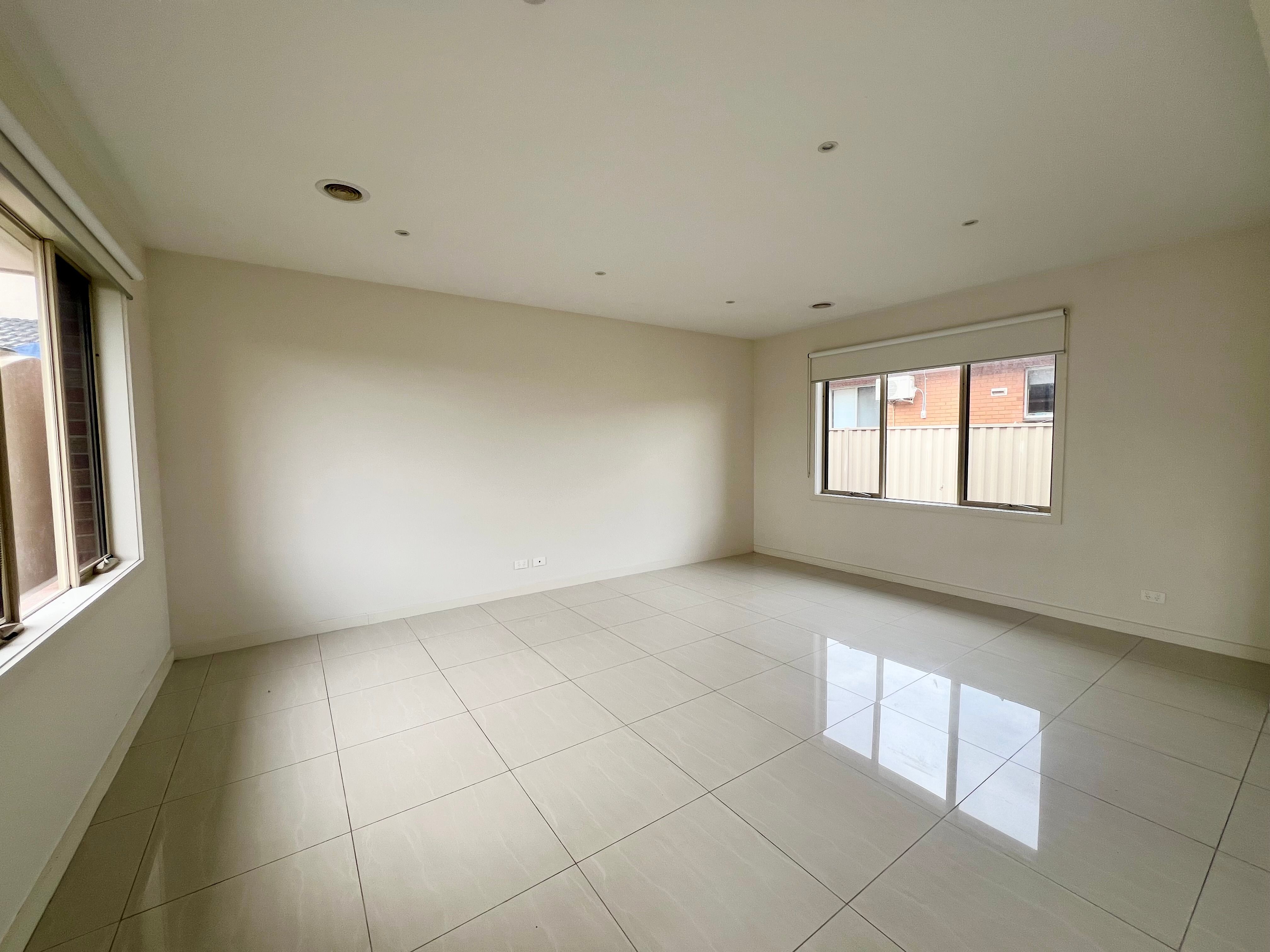 2/5 Worsley Avenue, Clayton South, VIC 3169