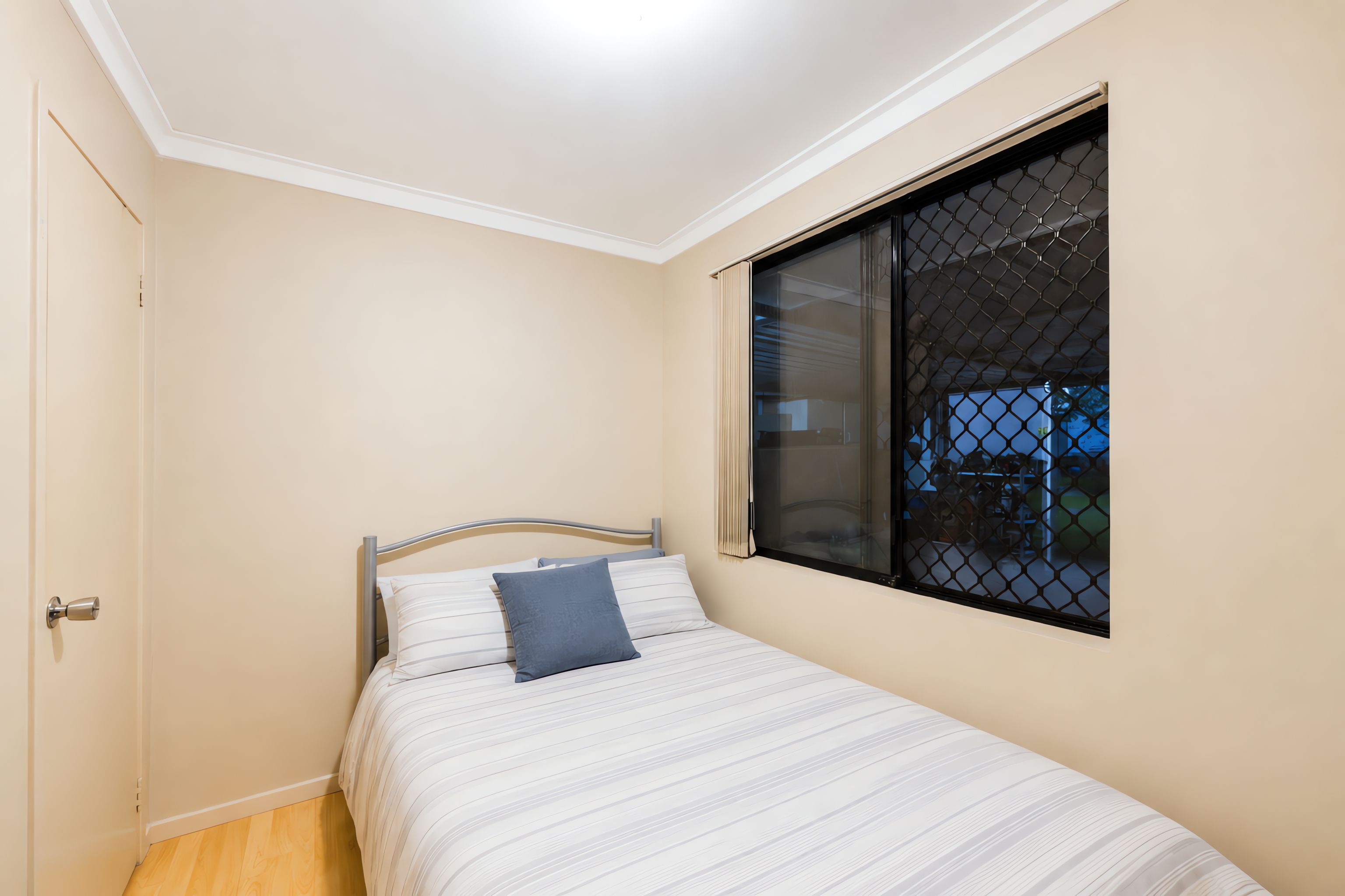 6 Mallee Place — photo 11 of 16