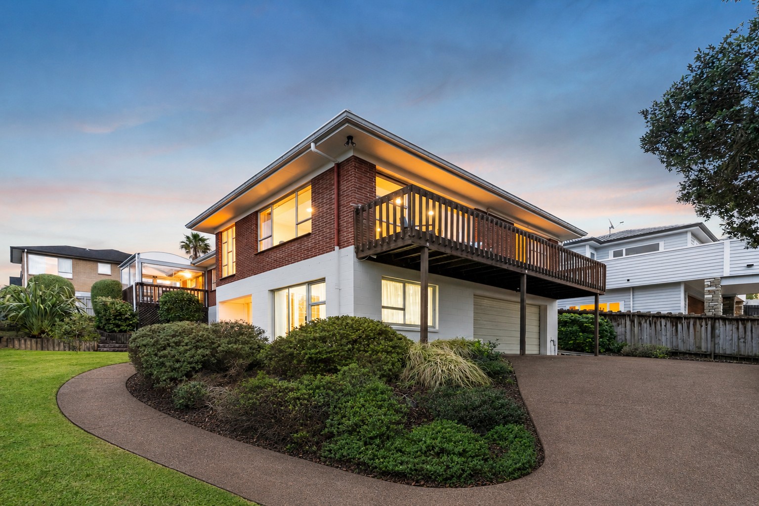 26 Penzance Road, Mairangi Bay, North Shore City