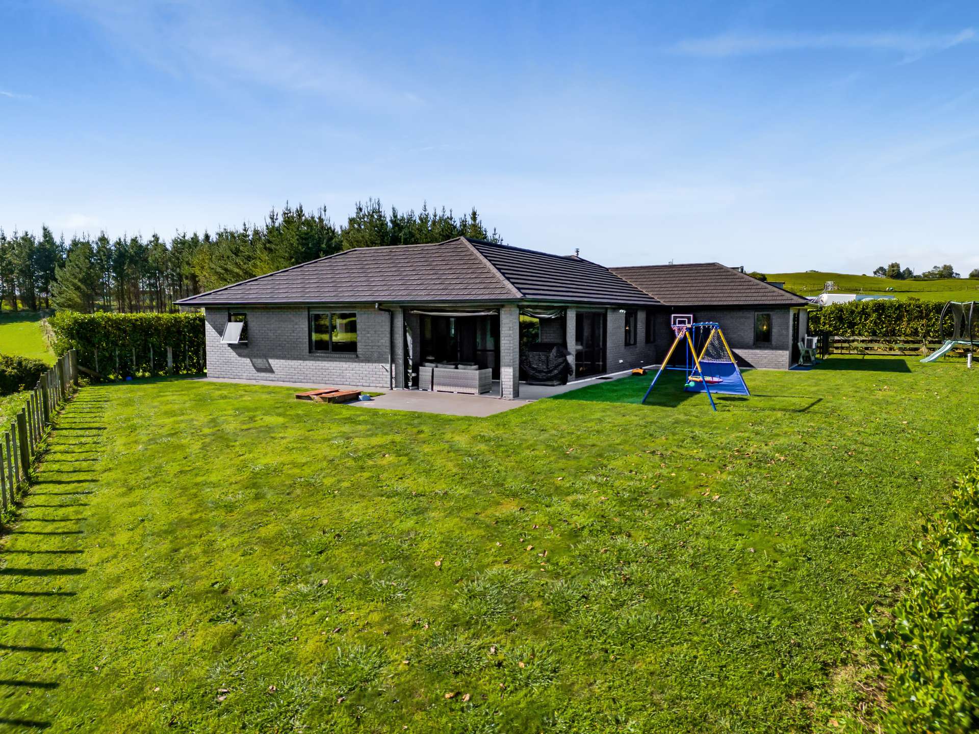 103 King Road photo 34