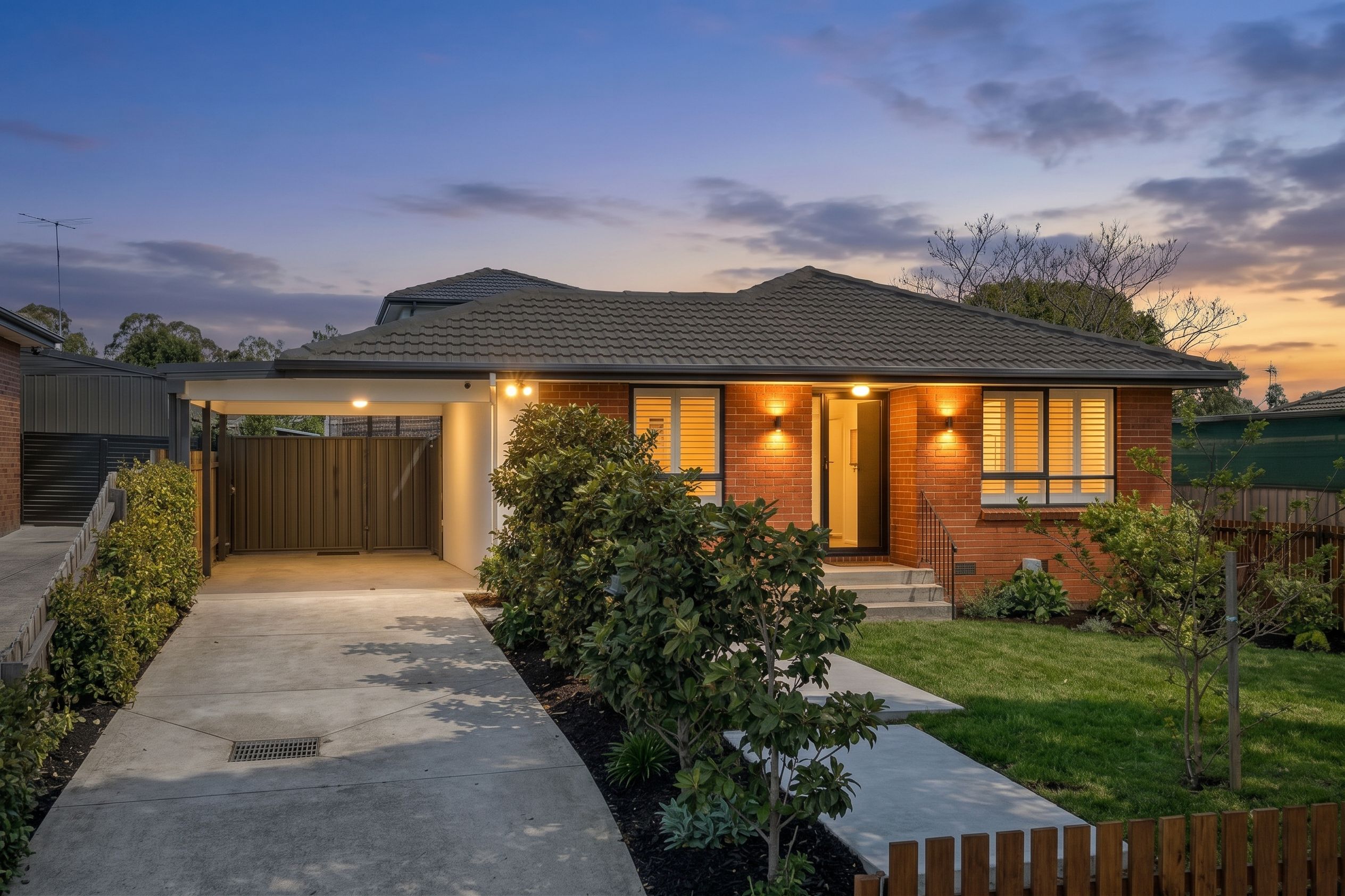 1/6 Scotsburn Way — photo from Ray White Dandenong