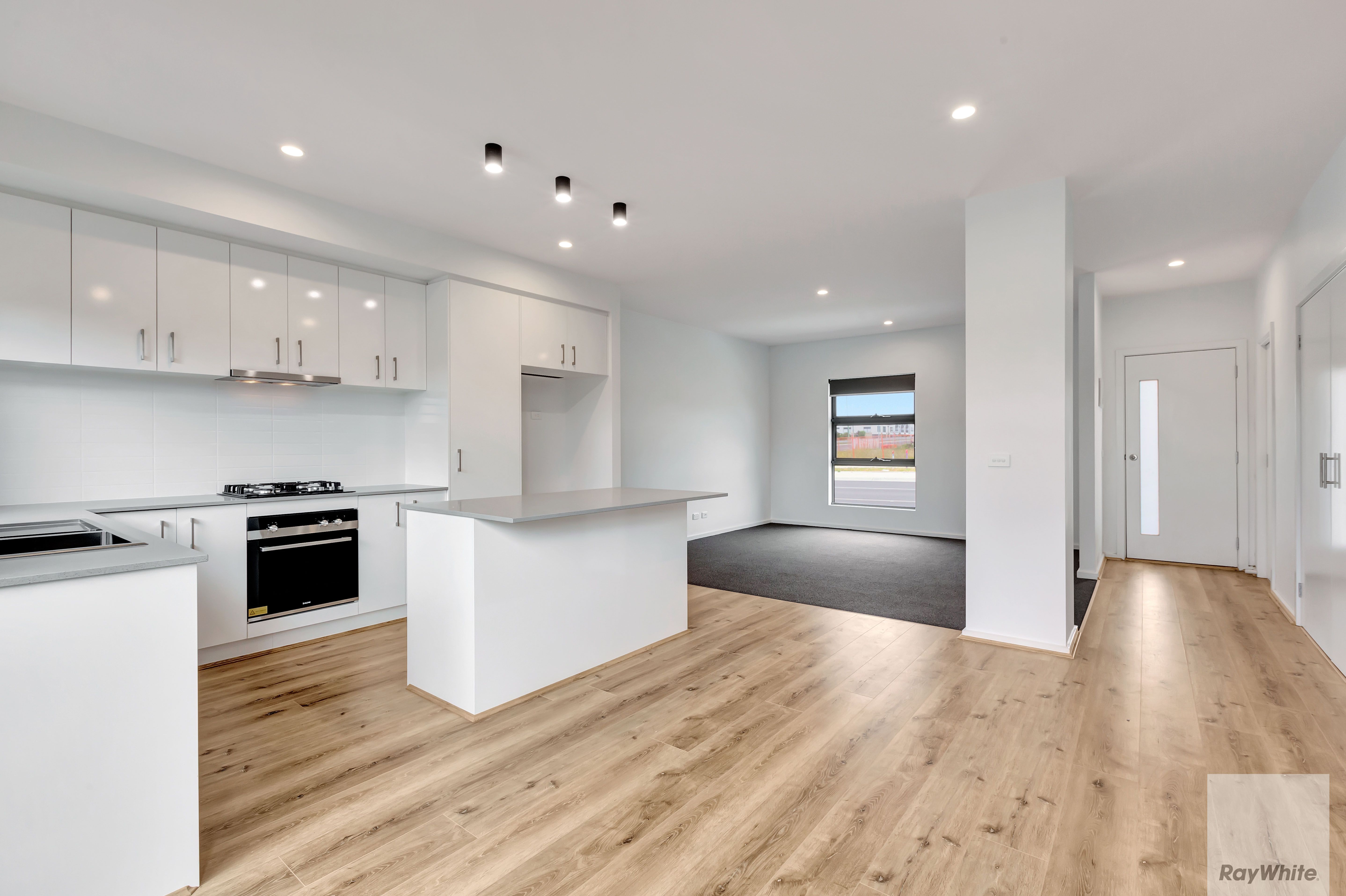 8 Brendan Road, Greenvale, VIC 3059