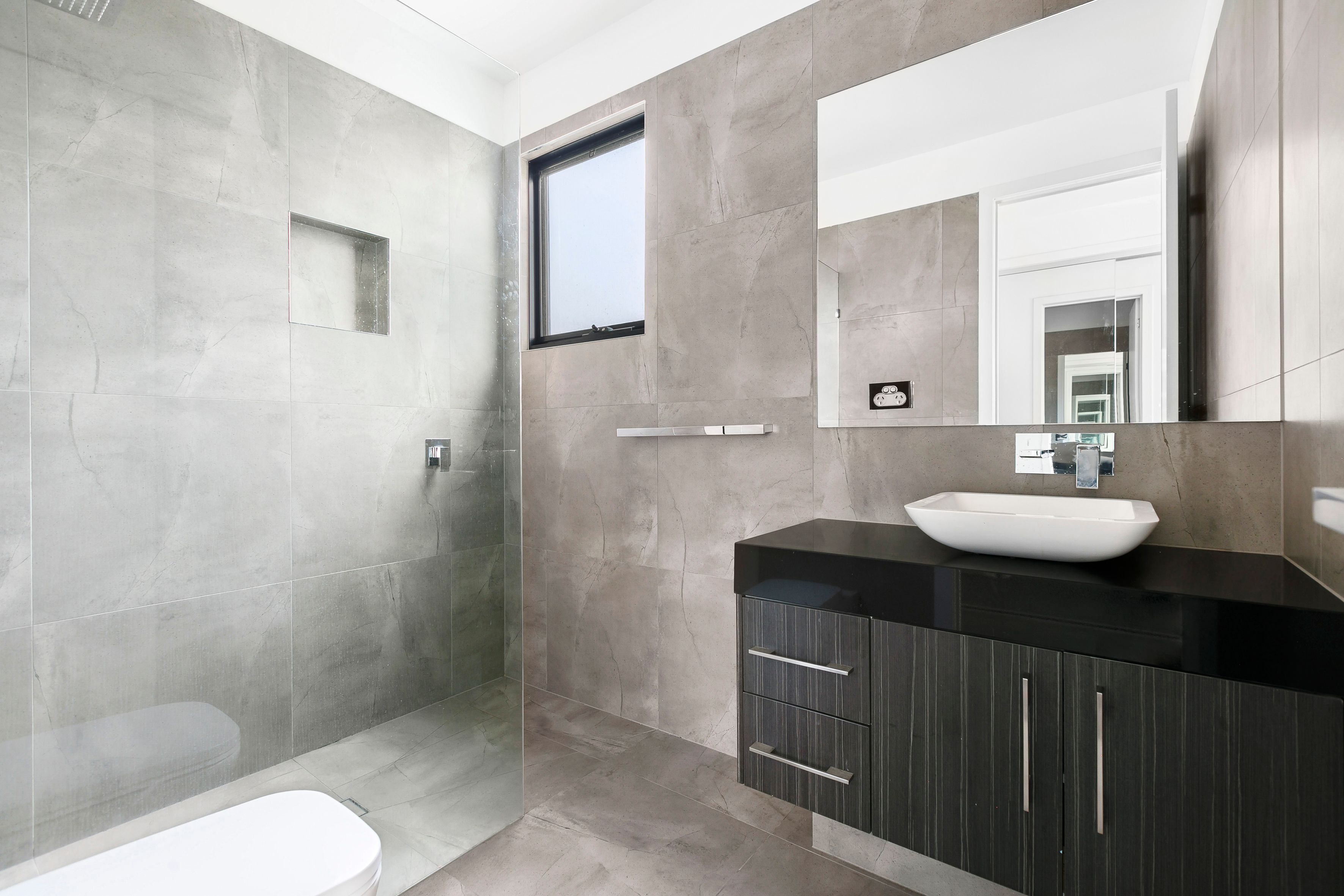 229 Blyth Street — photo 8 of 12