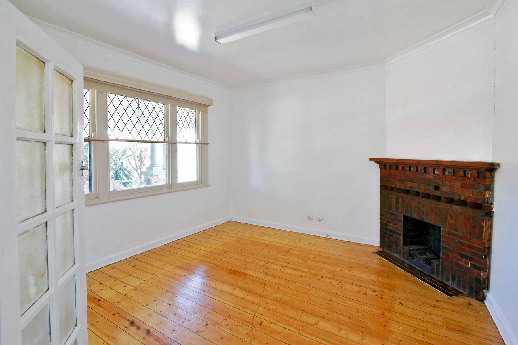 7 Pine Avenue, North Shore, VIC 3214