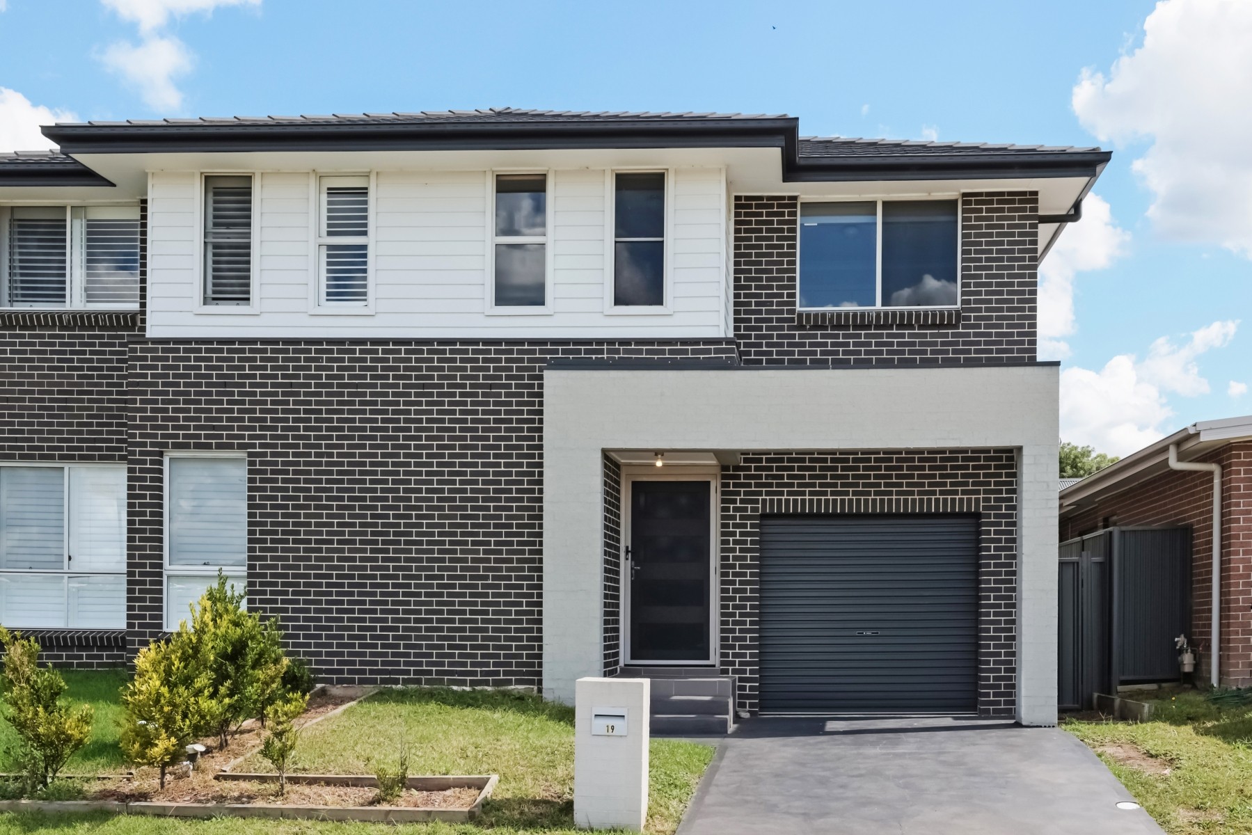19 Darug Avenue, Glenmore Park, NSW 2745