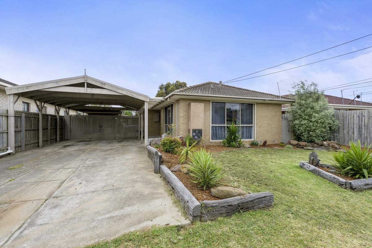 16 Grant Avenue, Werribee, VIC 3030