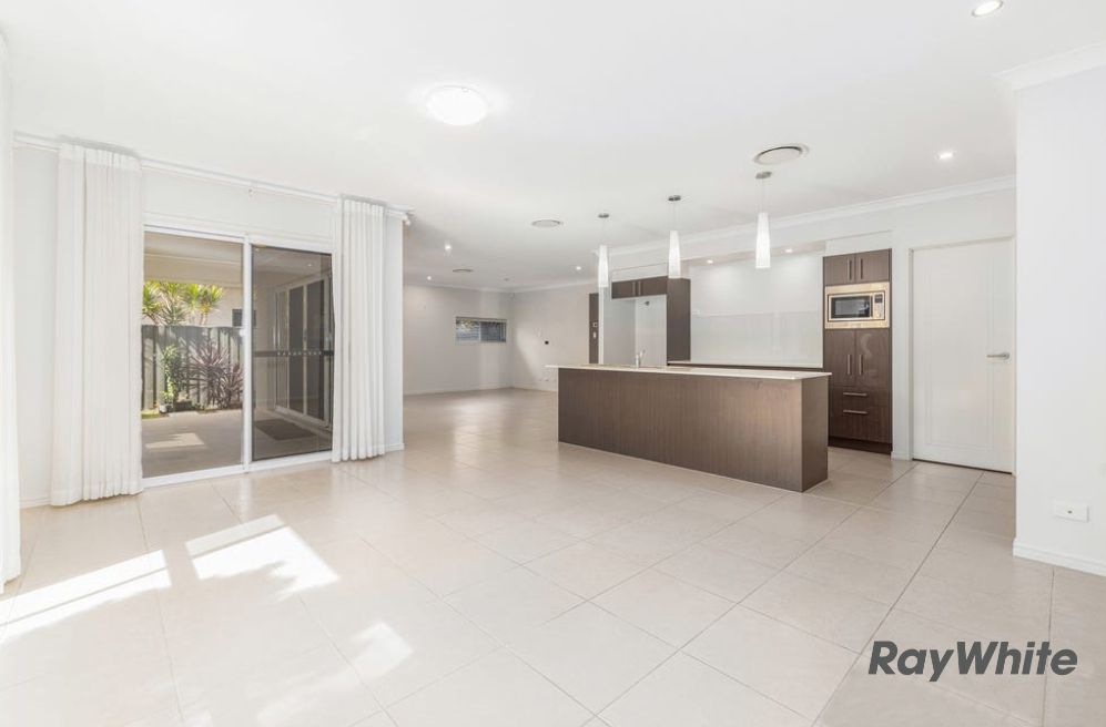 11 McDermott Parade, Rochedale, QLD 4123