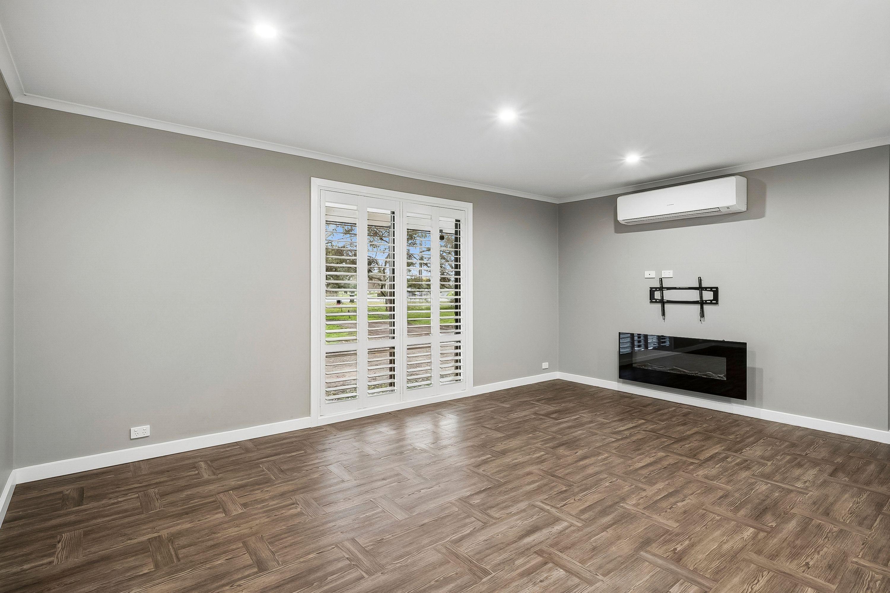 414 Dhurringile Road — photo 5 of 18