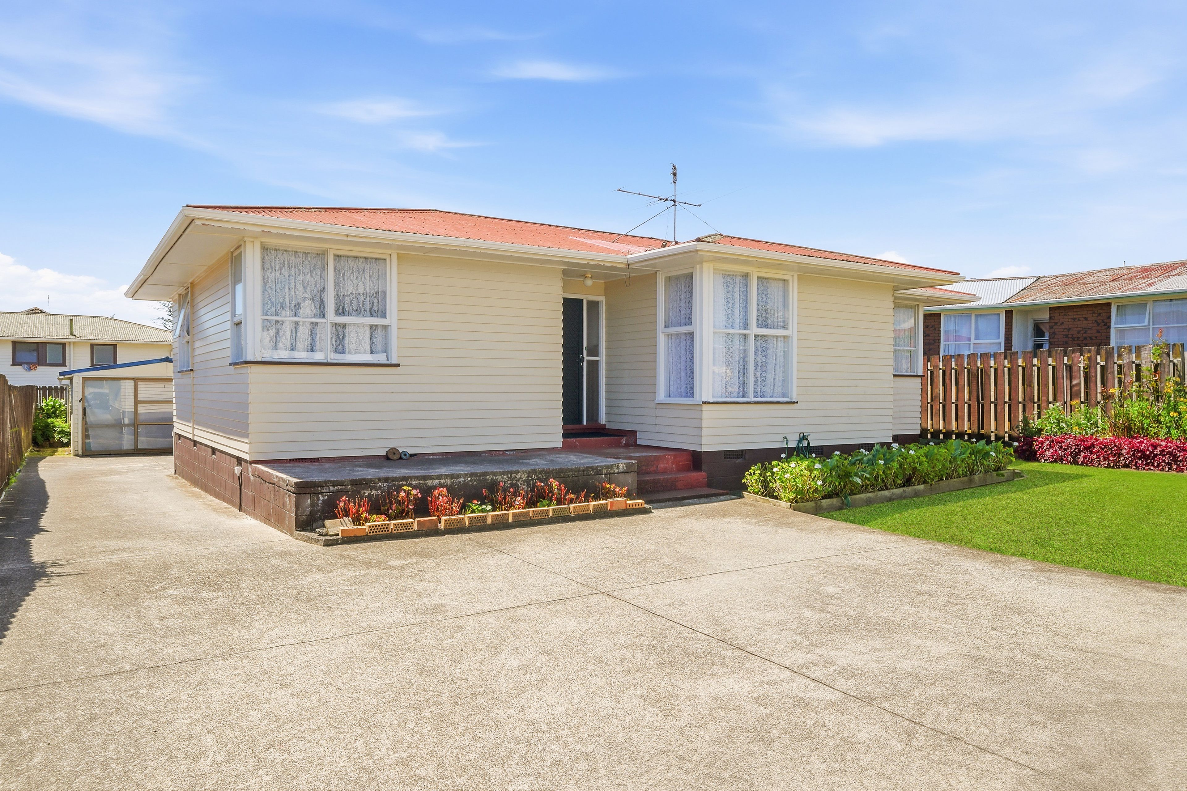 52 Friesian Drive, Mangere, Manukau City