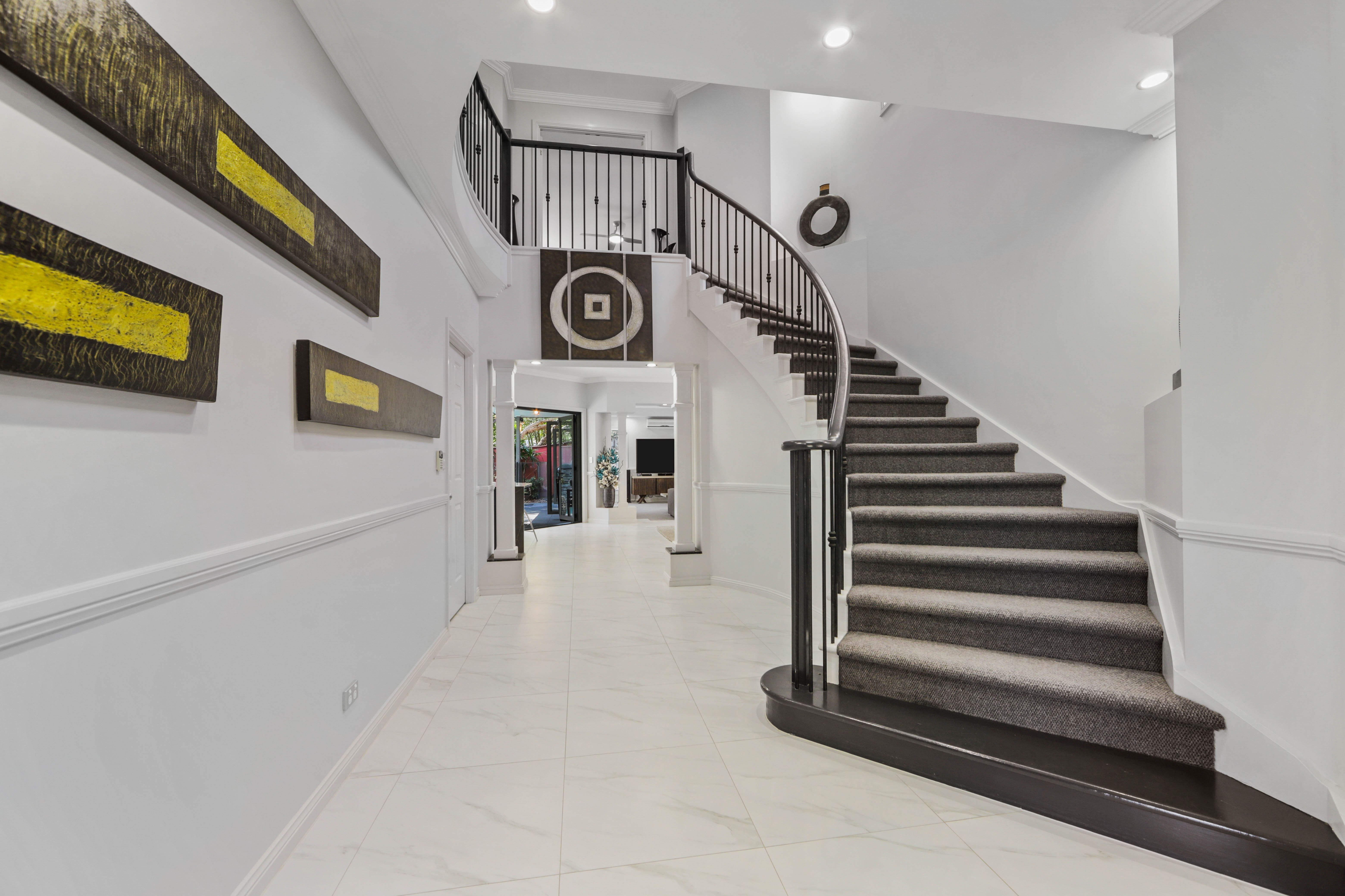 11 Pine Valley Drive, Robina, QLD 4226