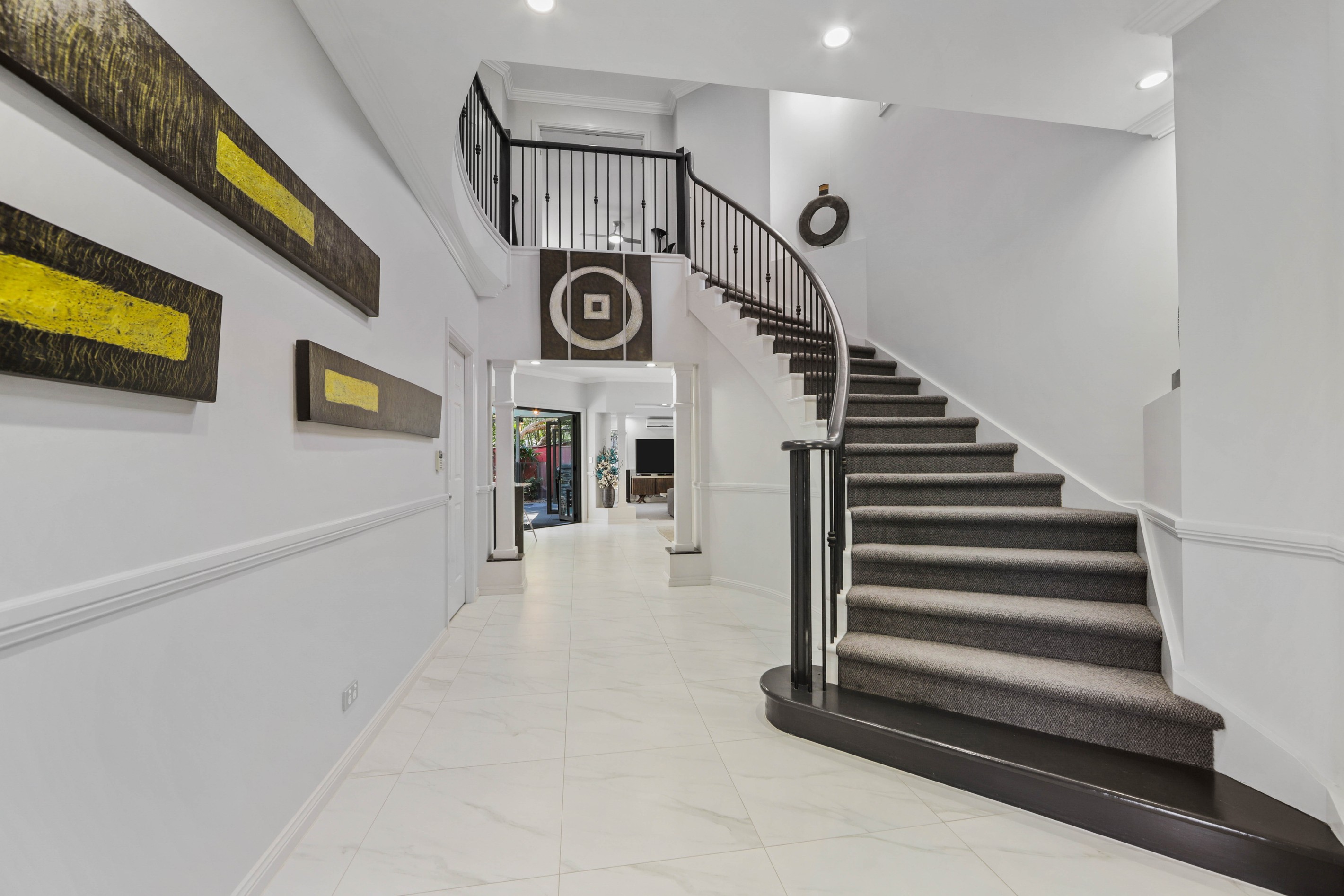 11 Pine Valley Drive, Robina, QLD 4226