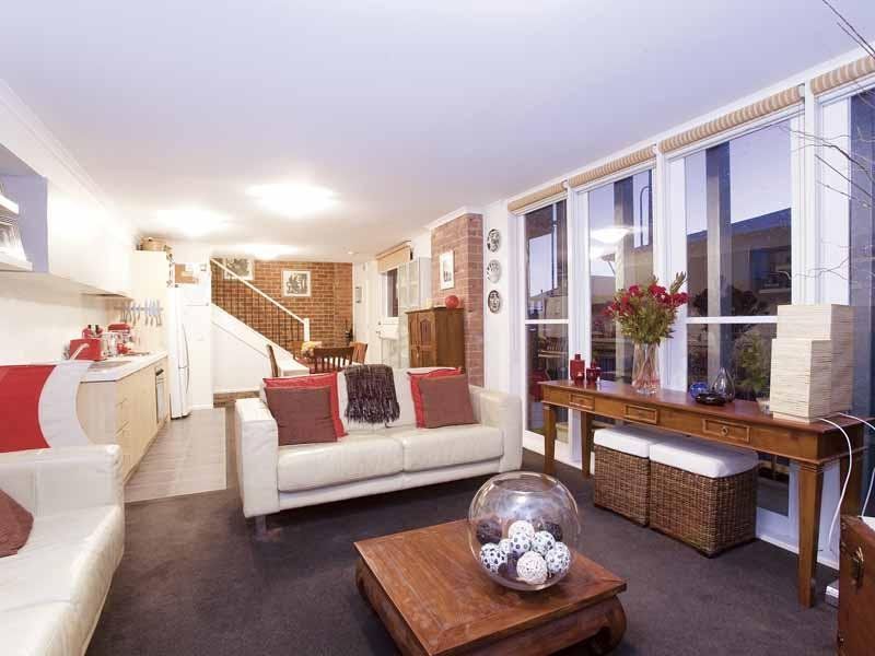 1/4 Pottery Court, Brunswick, VIC 3056