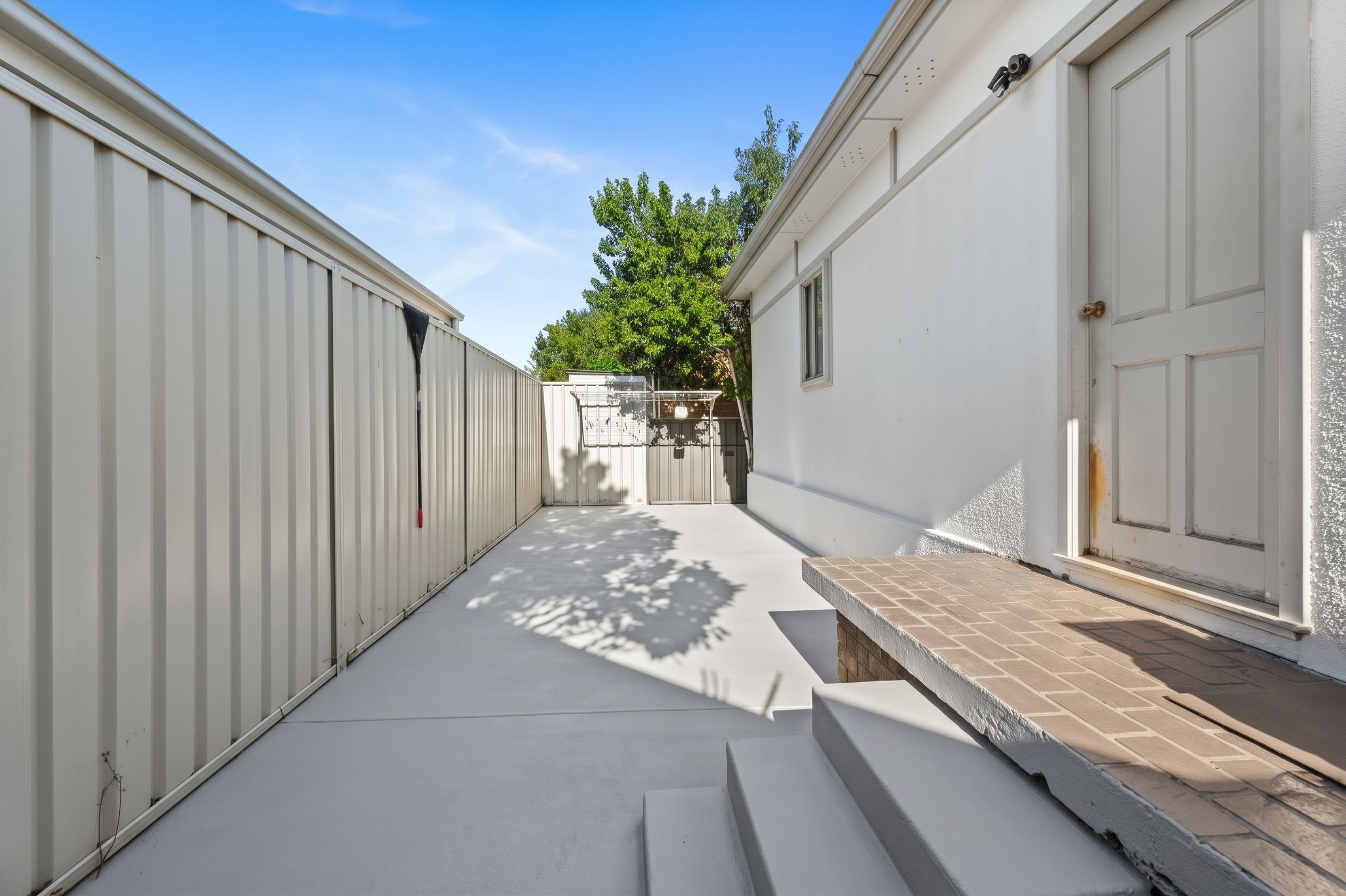 121 Carpenter Street — photo 8 of 26