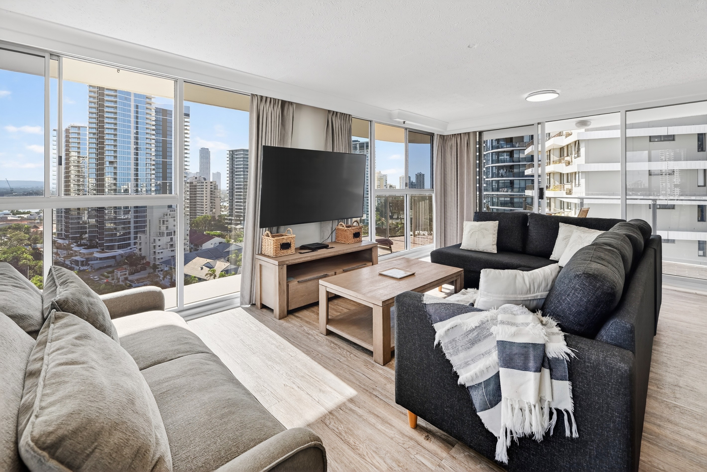 15D/3540 Main Beach Parade, Main Beach, QLD 4217
