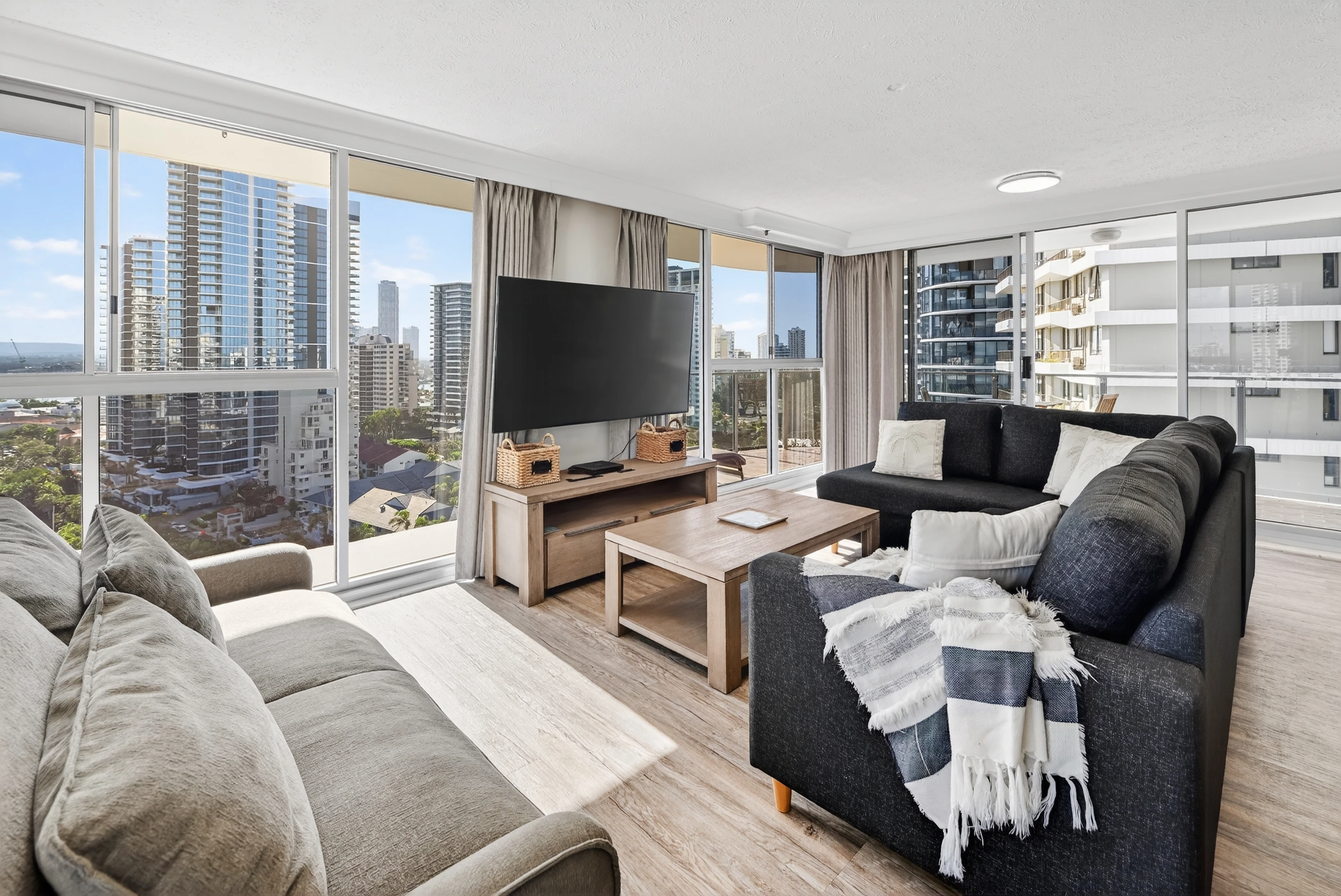 15D/3540 Main Beach Parade, Main Beach, QLD 4217
