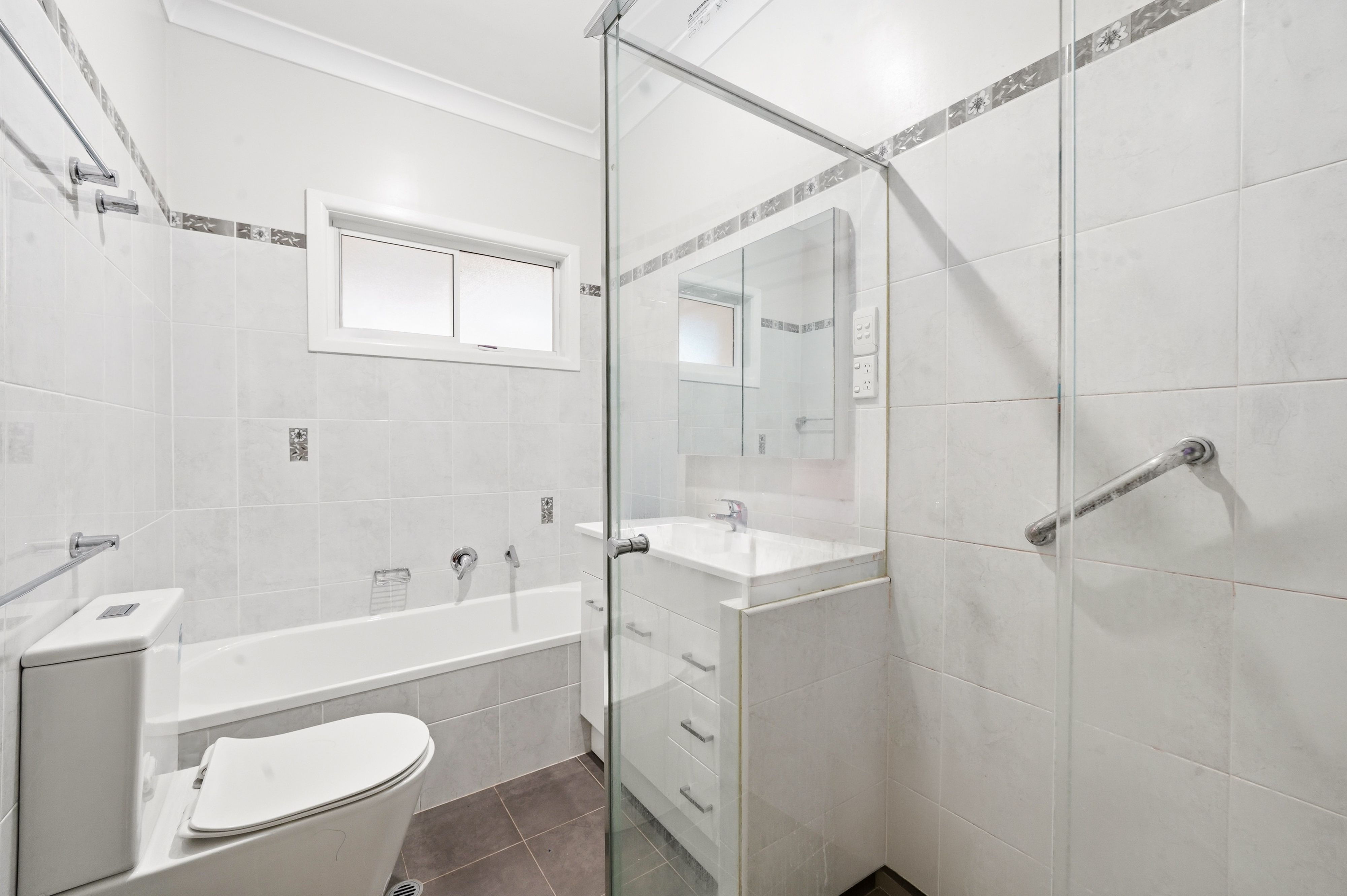 16 Evans Road — photo 5 of 22