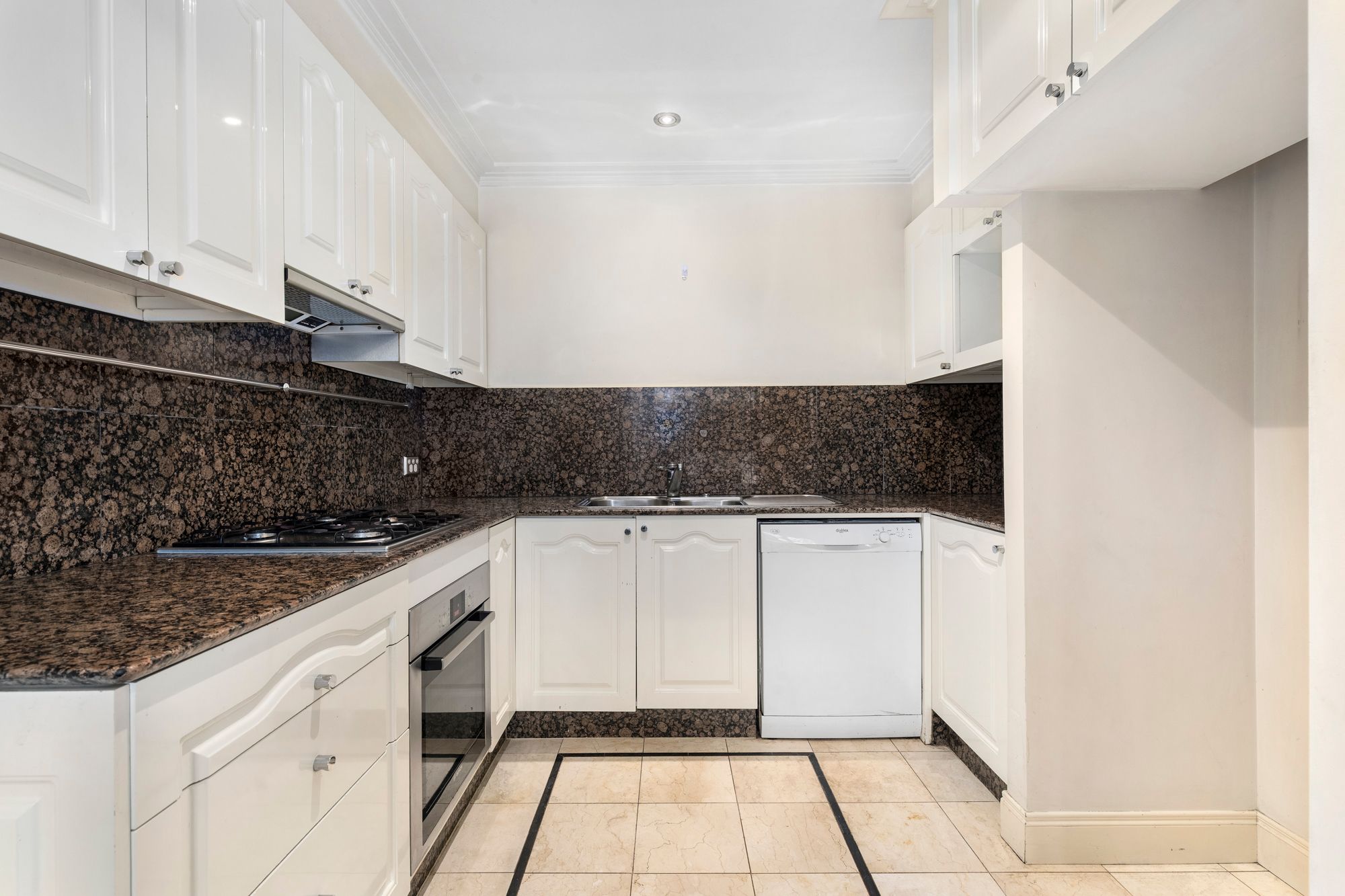 9/190 Albert Street, East Melbourne, VIC 3002