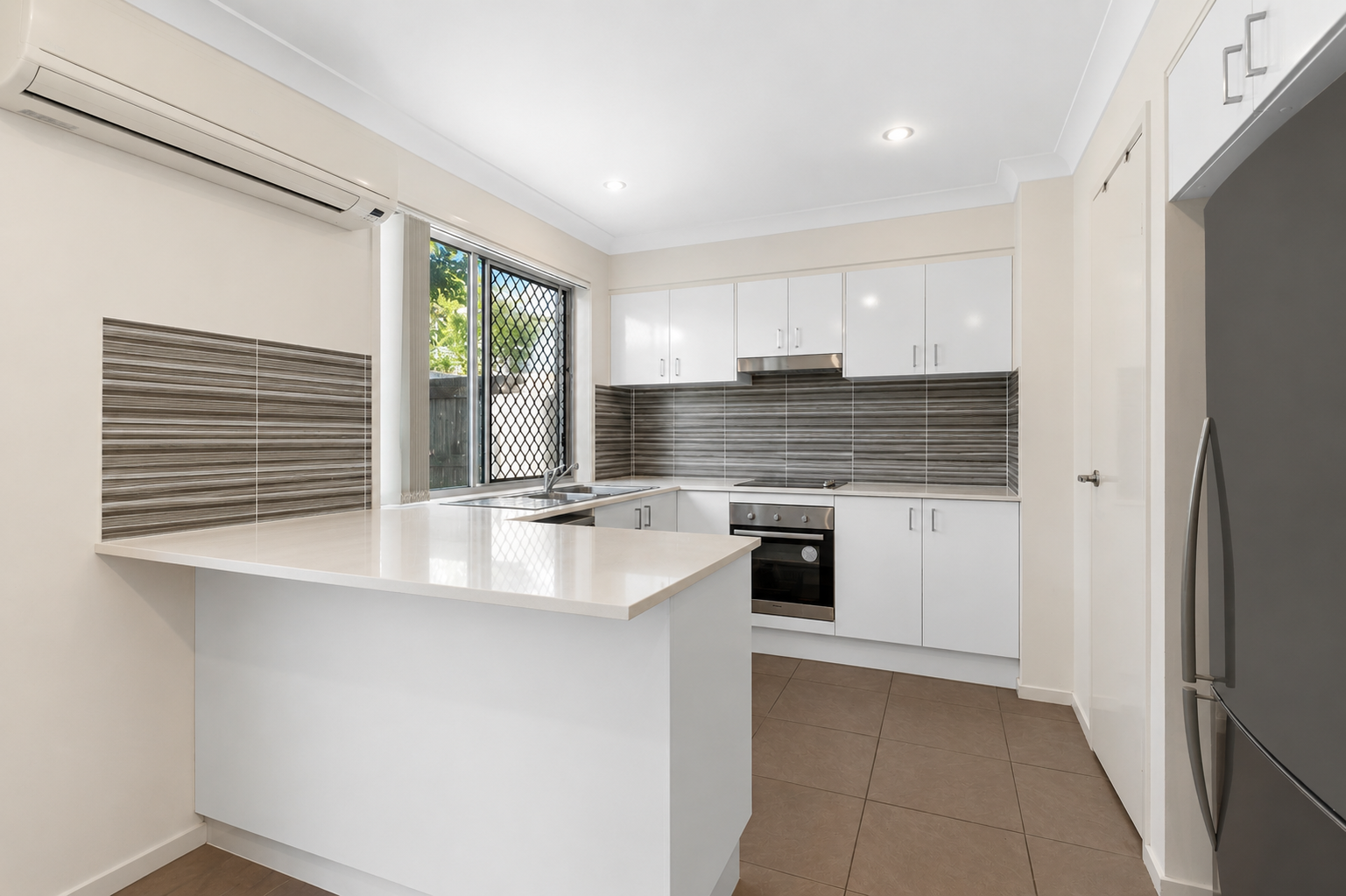22/36 Higgs Street — photo 3 of 11