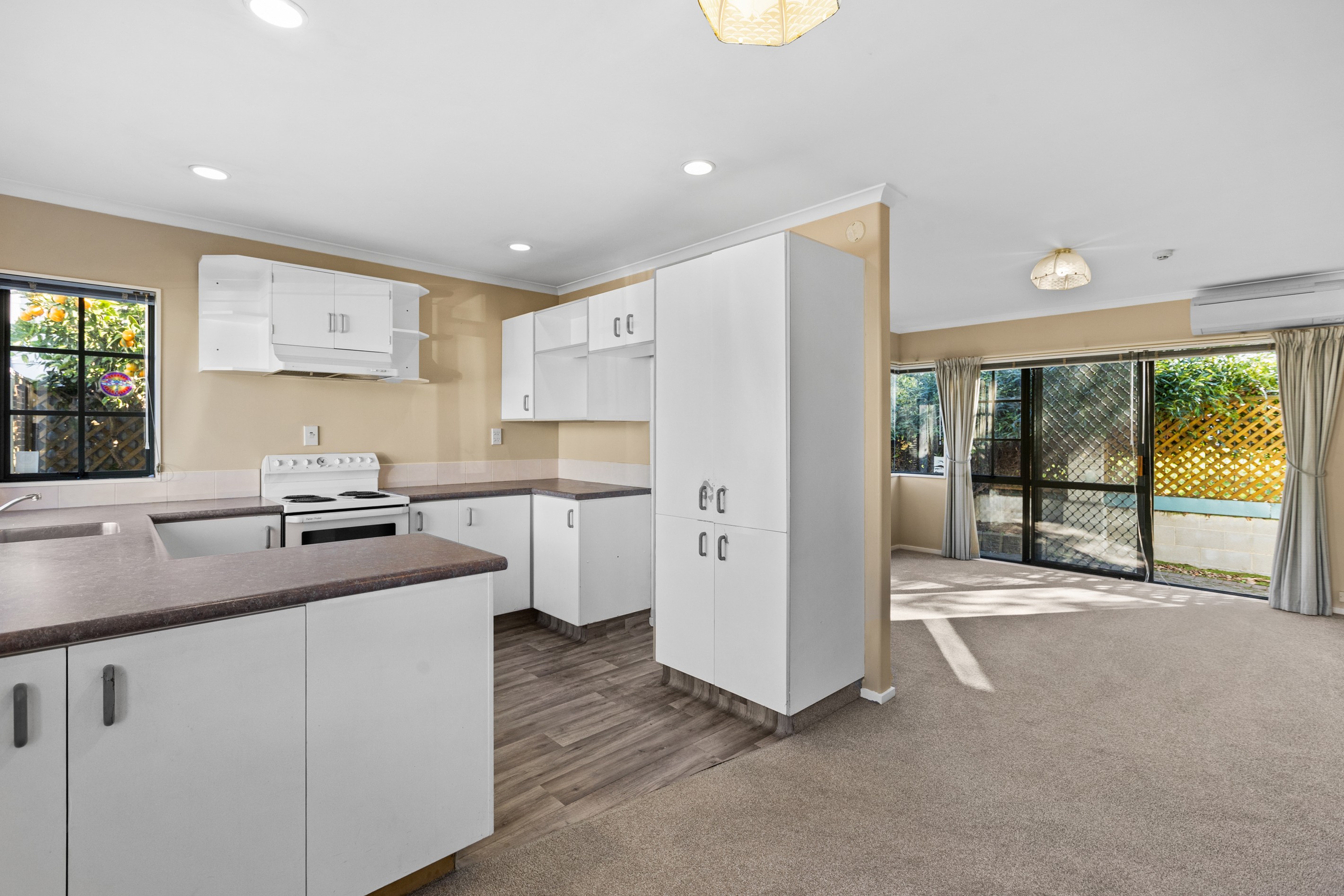 2/2A Spriggs Crescent, Greenmeadows, Napier City