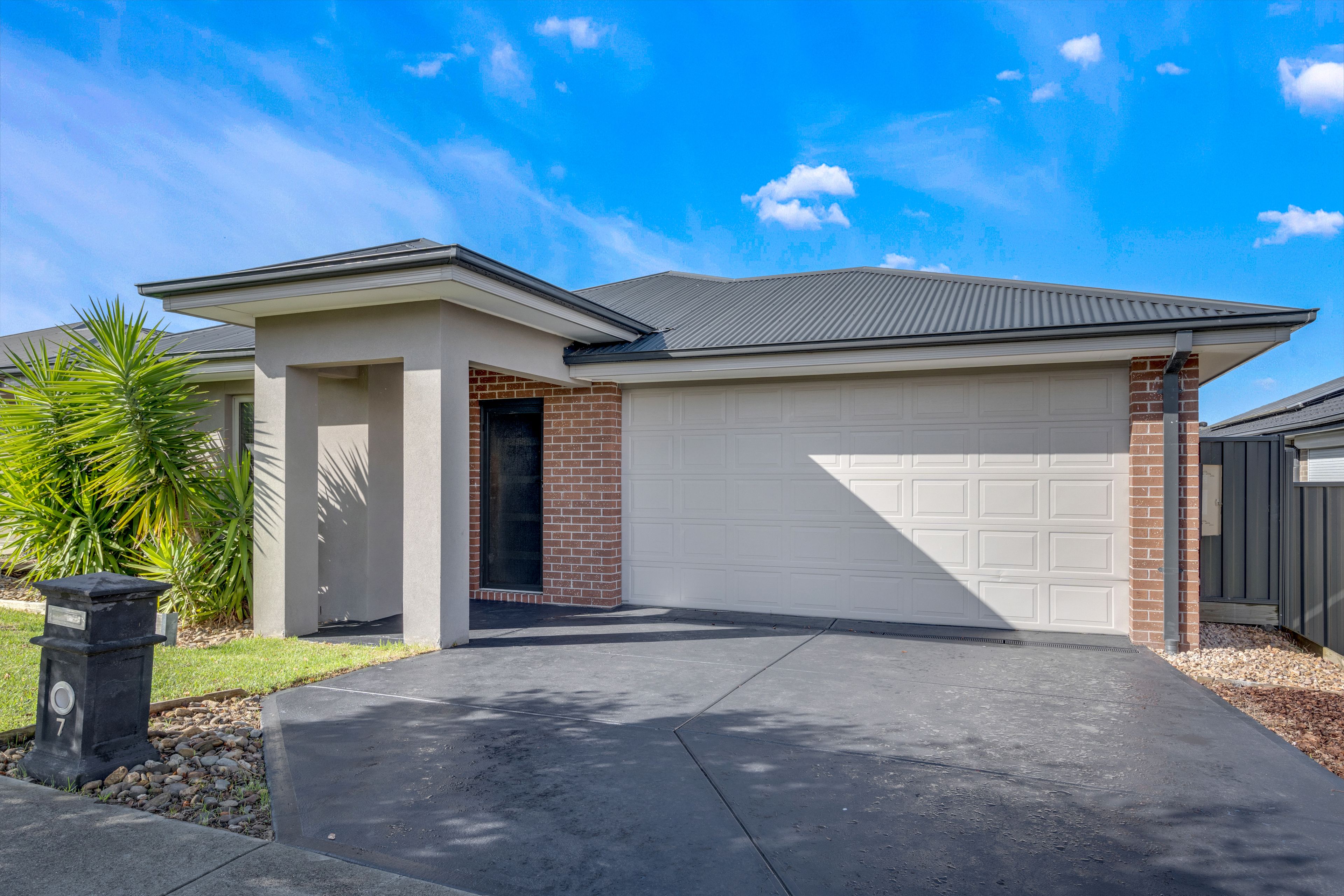 7 Charm Road, Greenvale, VIC 3059