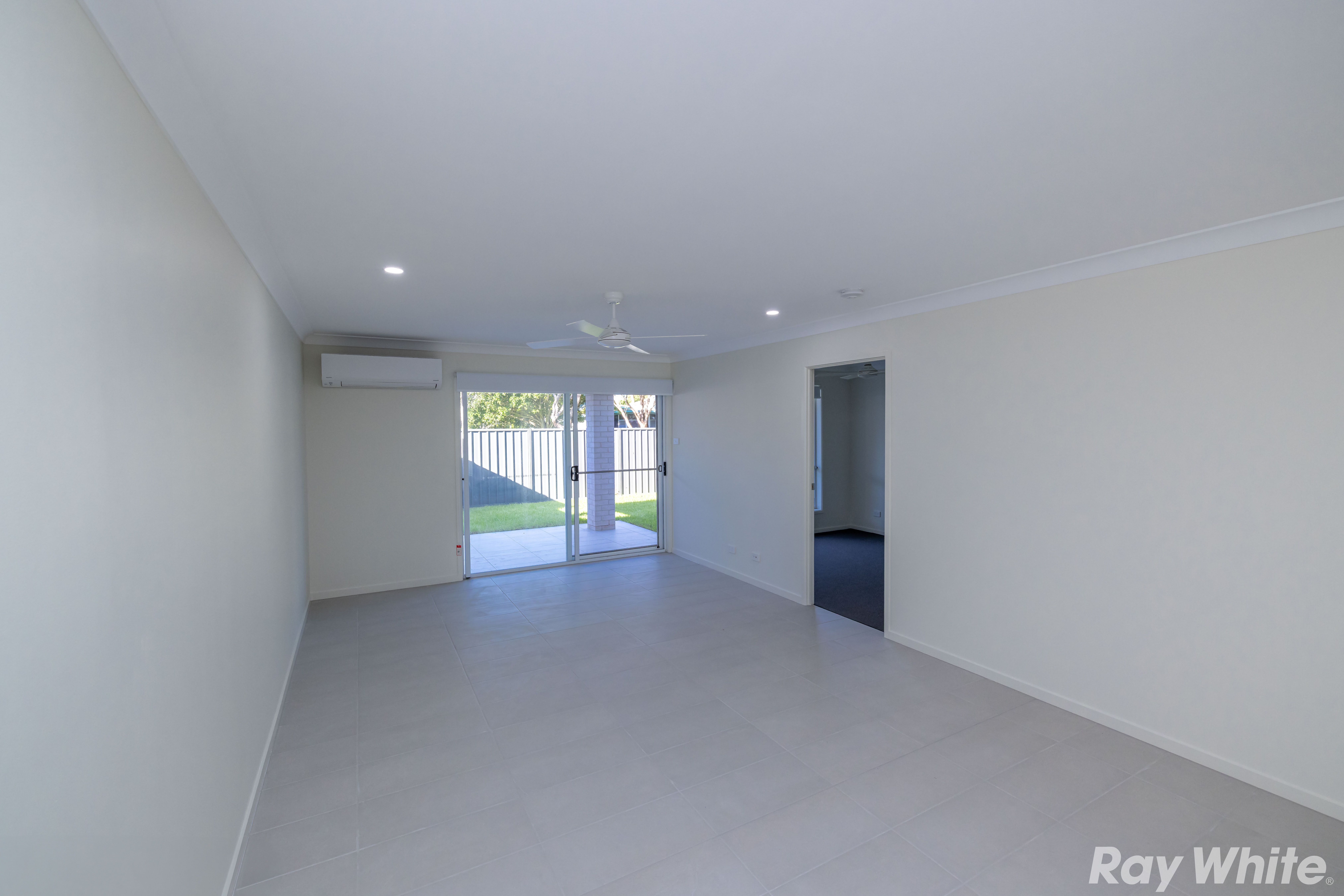 1/46 Iluka Boulevard — photo 9 of 14