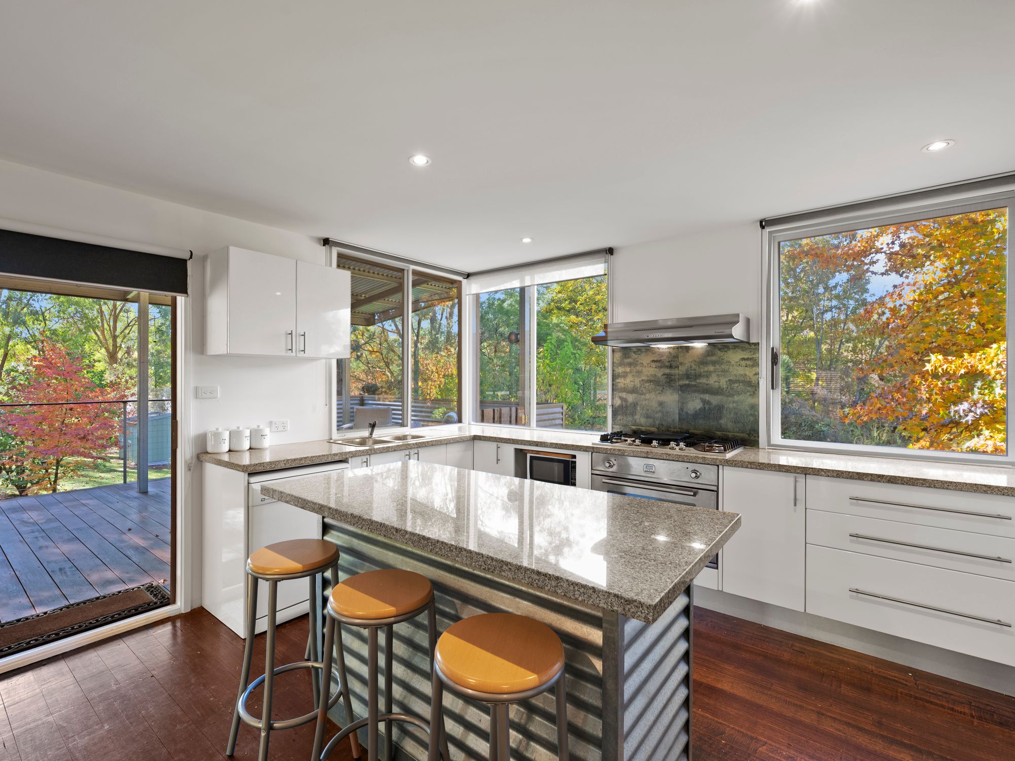 39 Chenery Street — photo 3 of 15