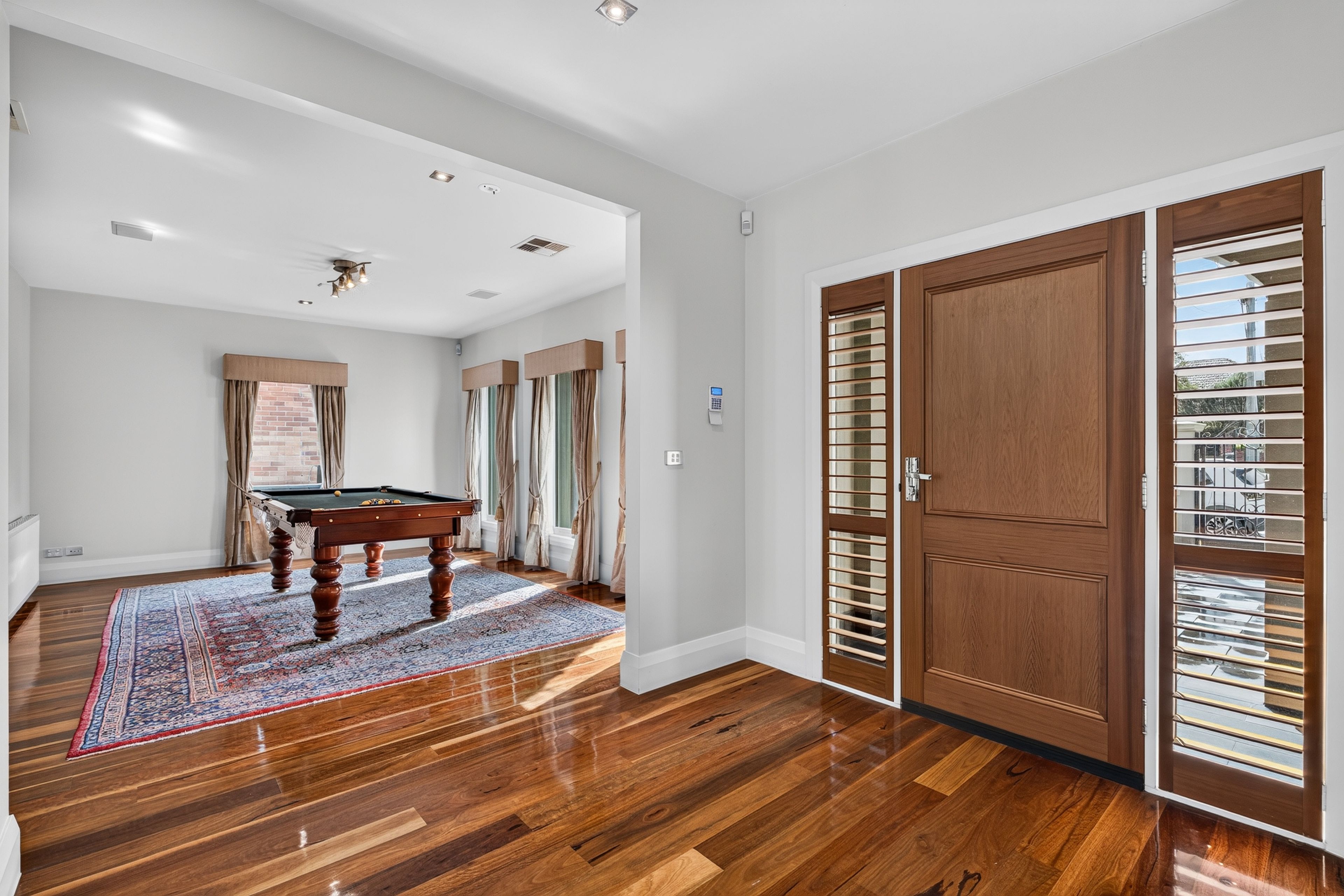 204 Kilby Road — photo 3 of 9