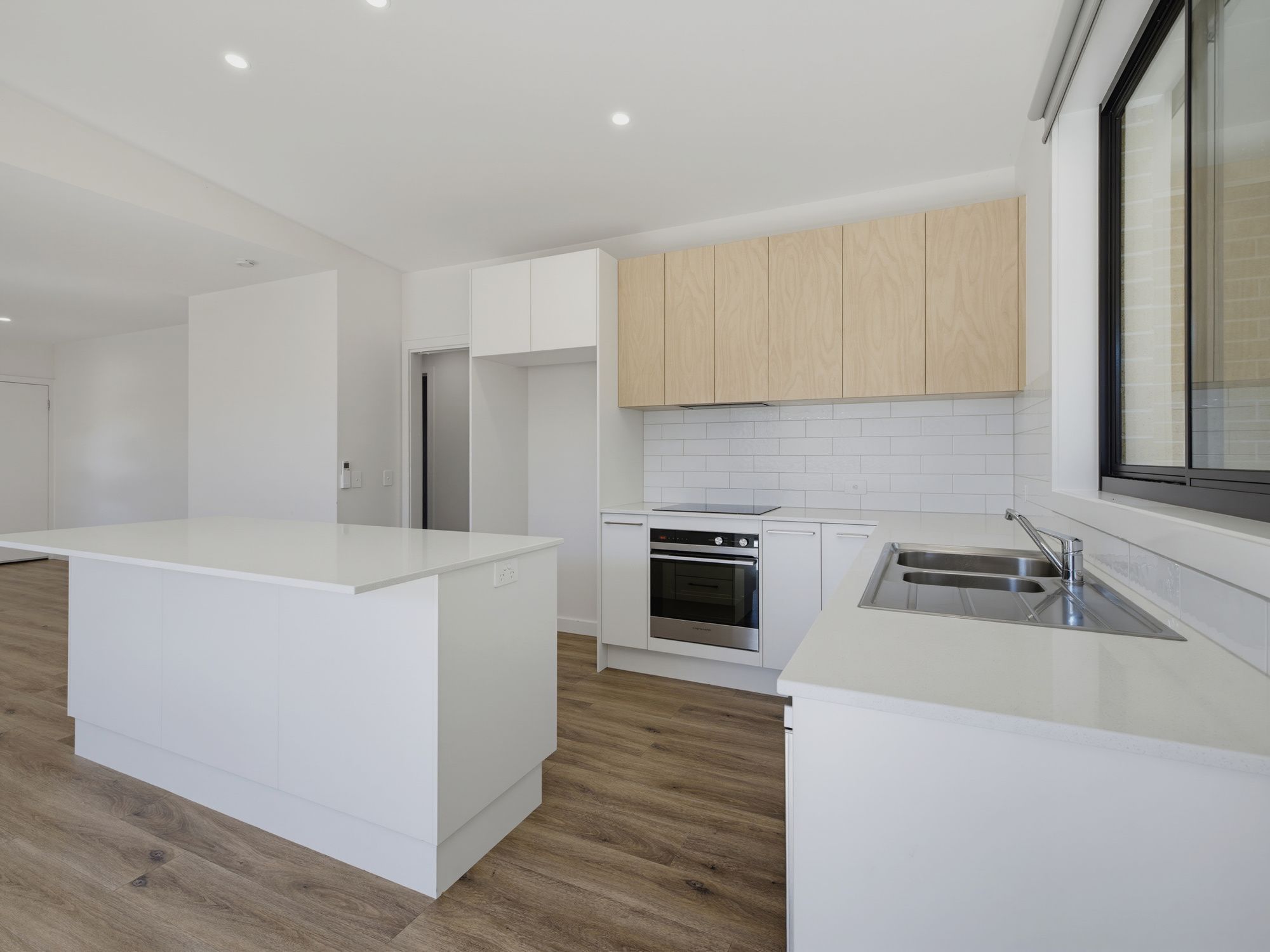 3/7 Campbell Street — photo 3 of 17