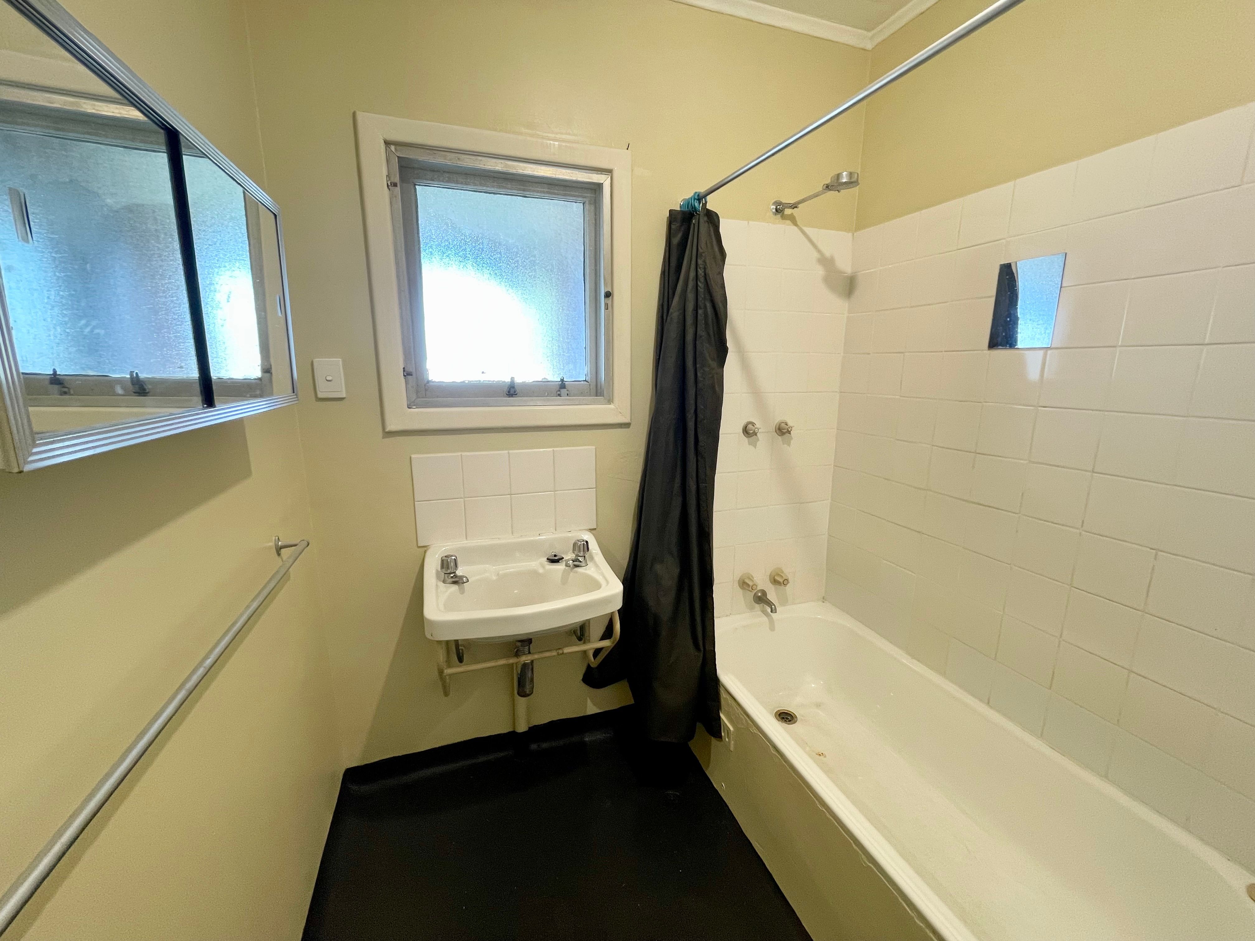 11 Heward Street — photo 6 of 11