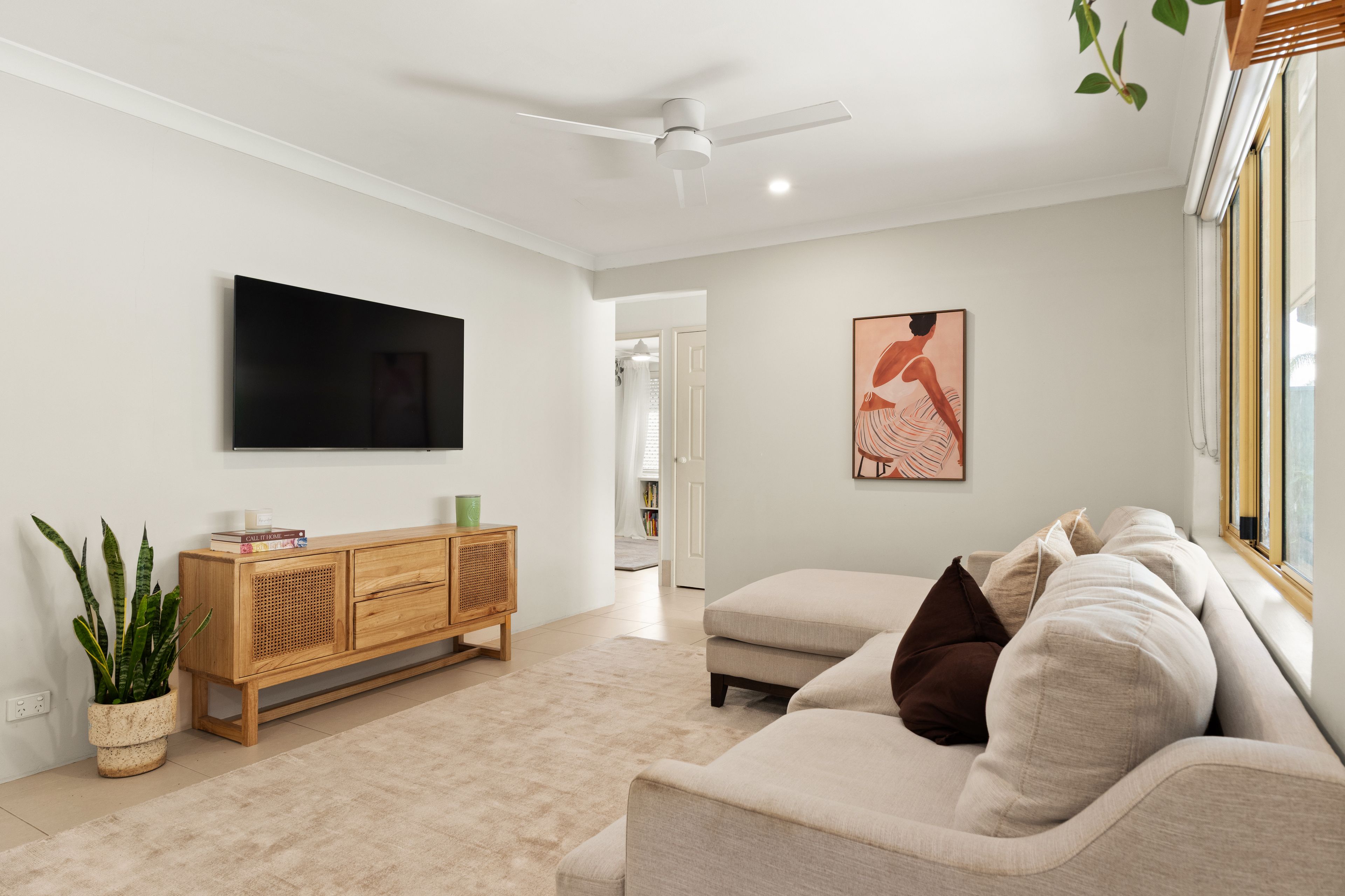 2/1 Langley Place — photo 6 of 19