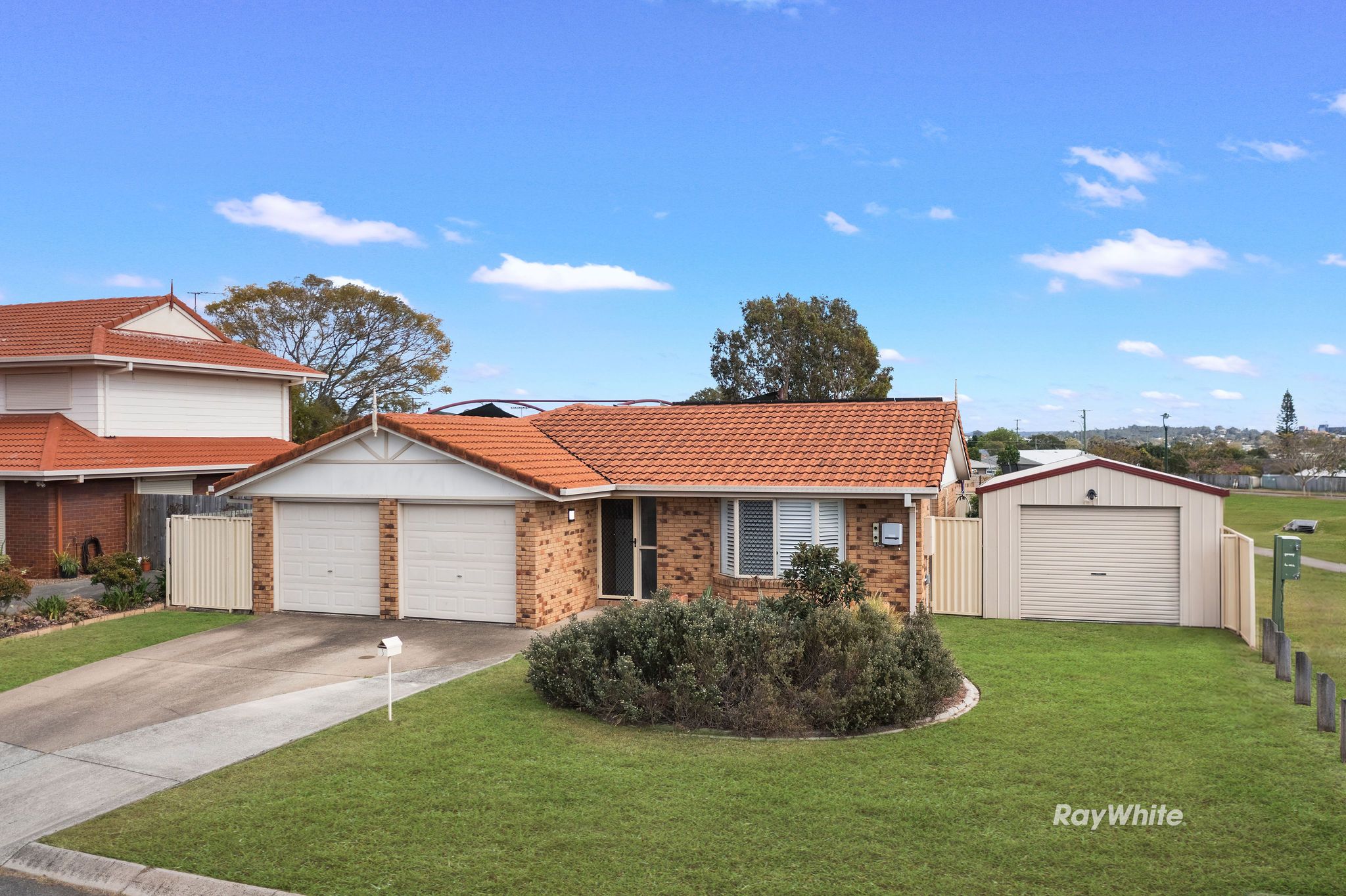 3 Challenger Avenue, Flinders View, QLD 4305
