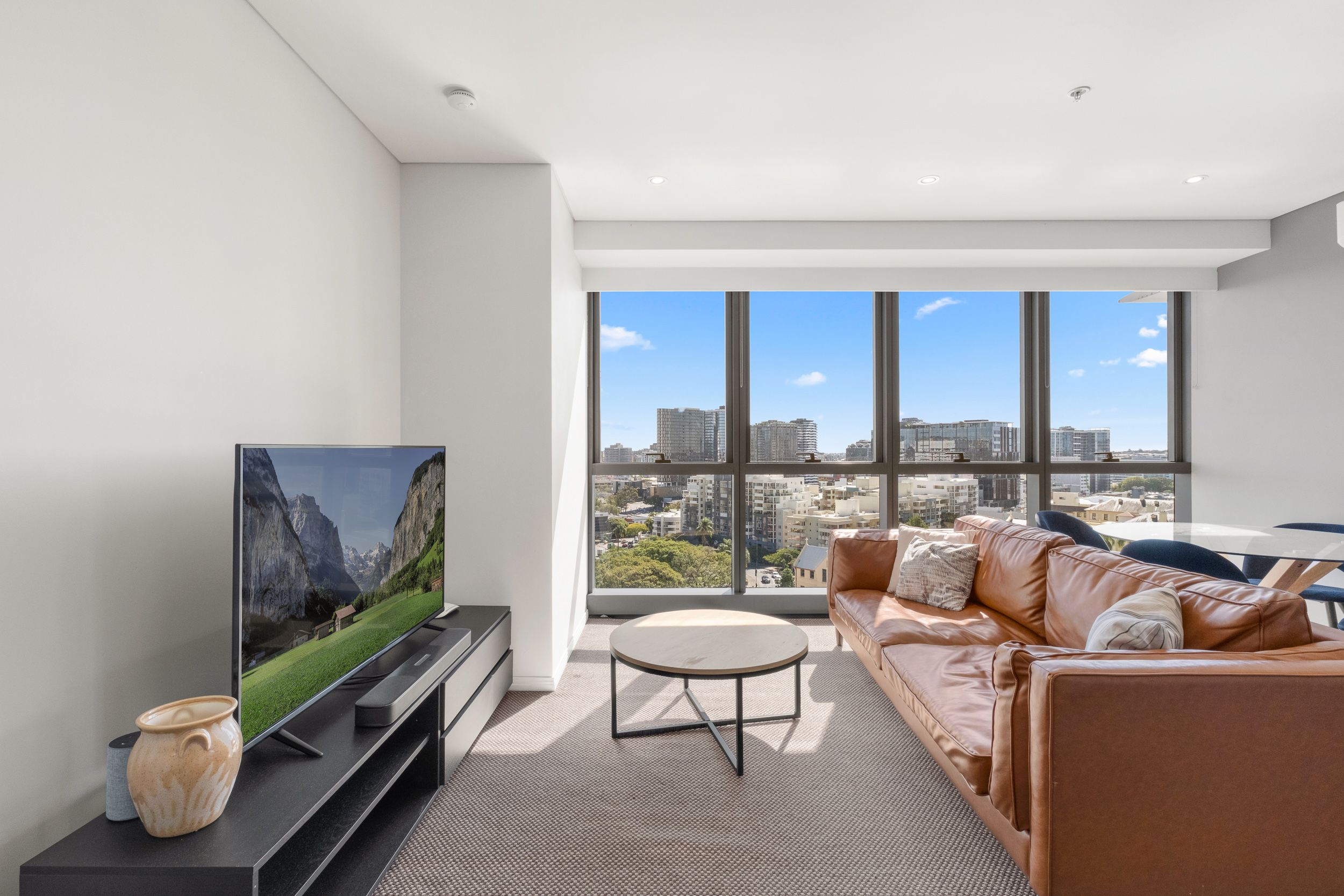 1506/501 Adelaide Street — photo 3 of 16