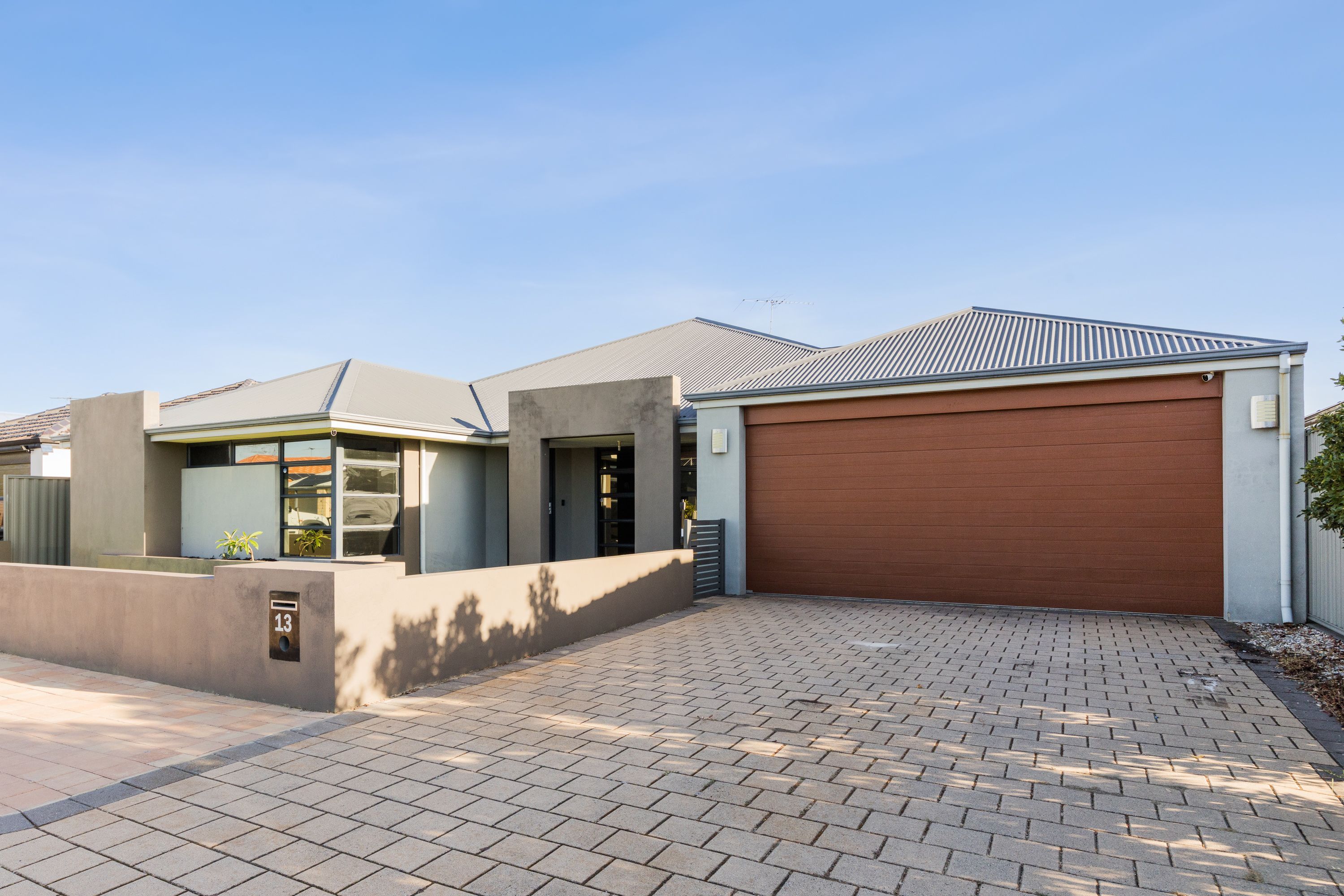 13 Barclay Way, Piara Waters, WA 6112