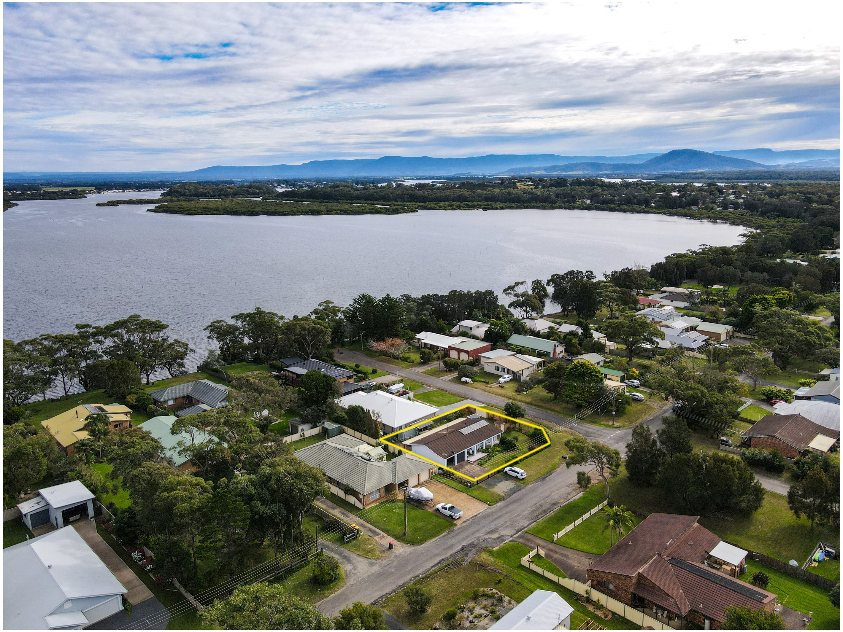 73 Addison Road, Culburra Beach, NSW 2540