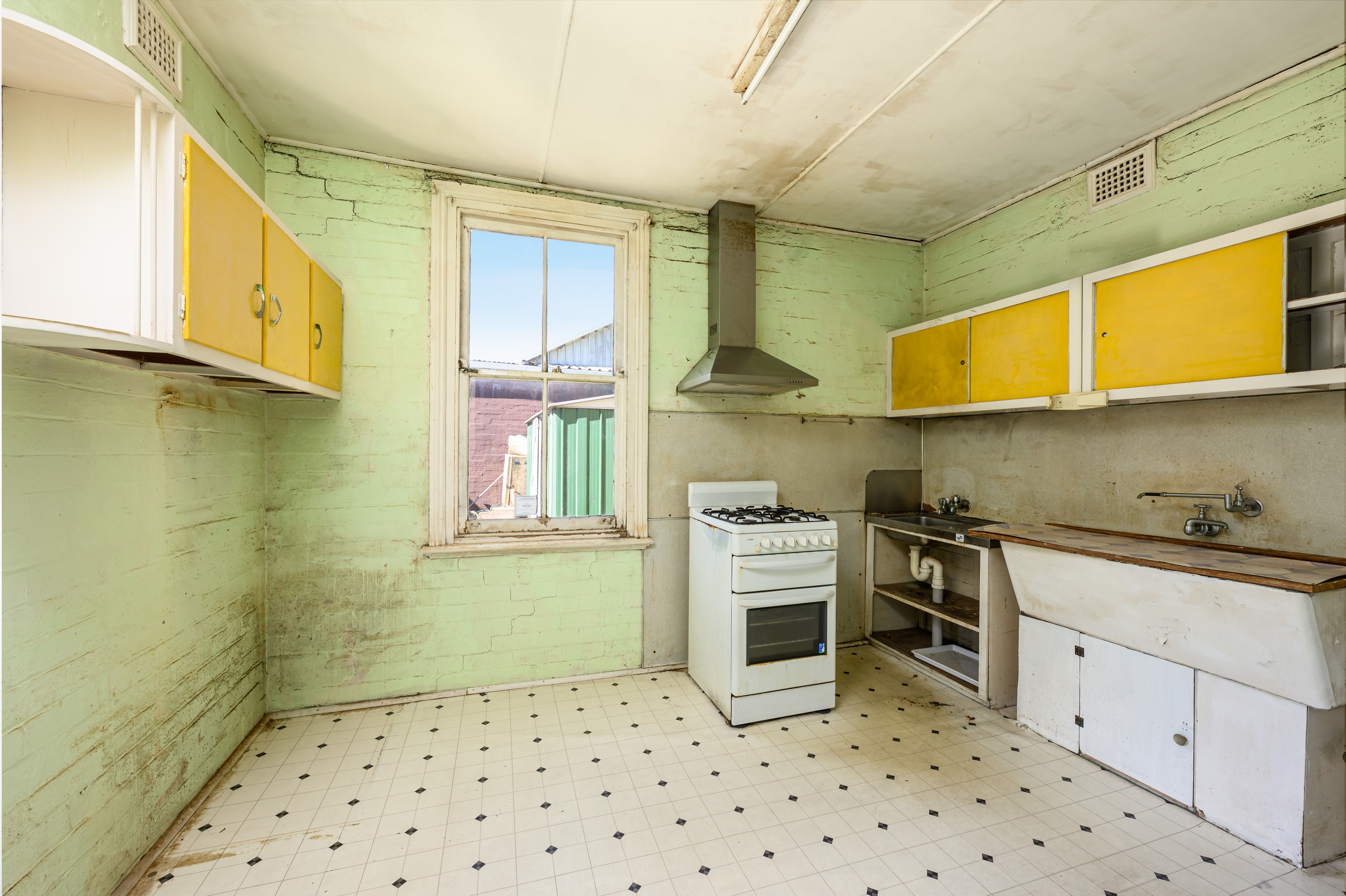 156 Church Street — photo 7 of 13