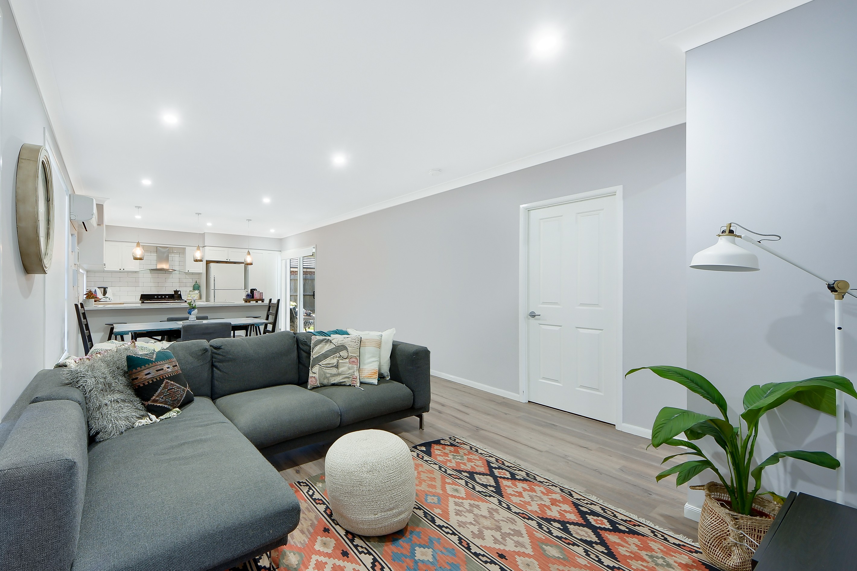 Elderslie, NSW 2570