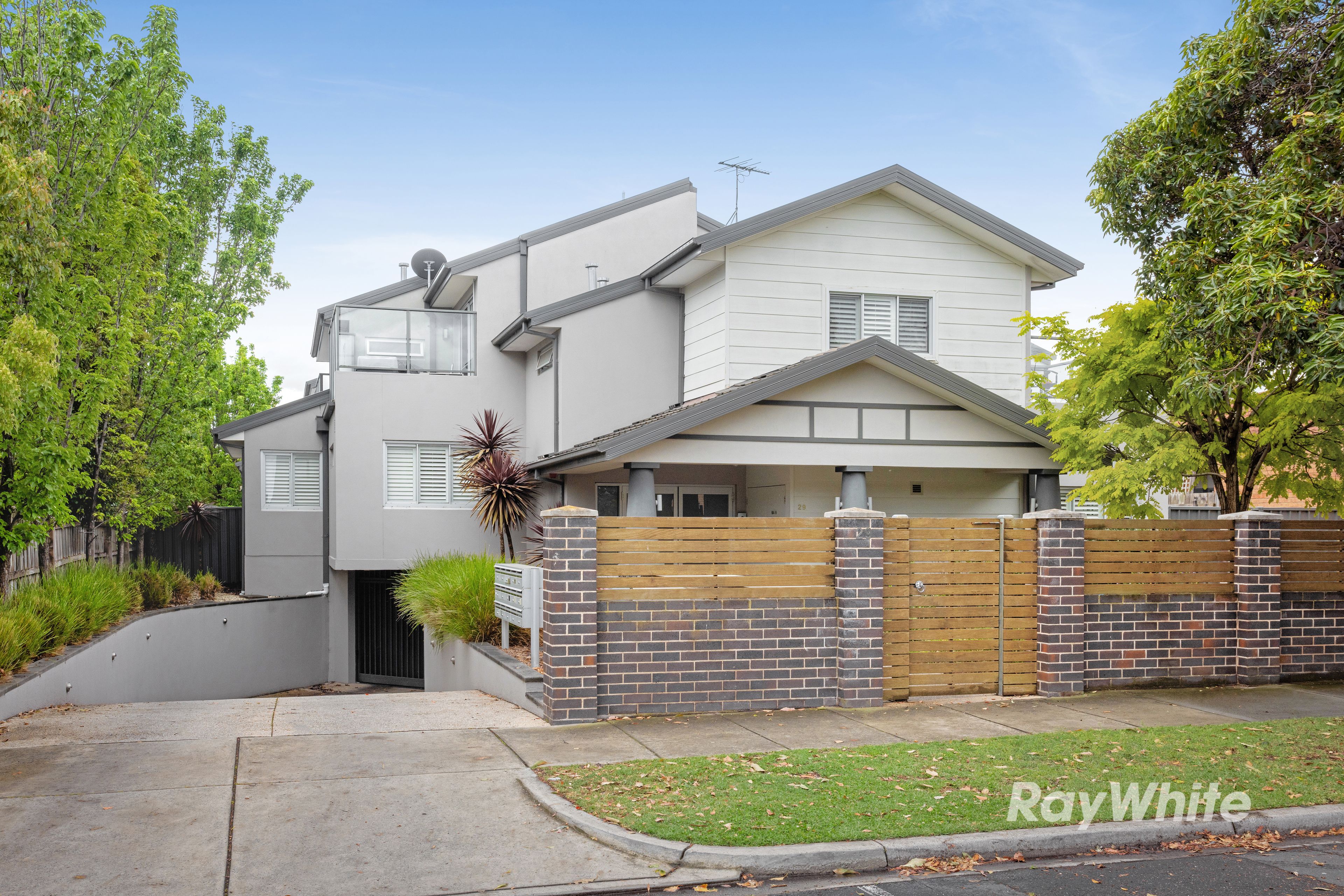 29 Holloway Street , Ormond VIC 3204