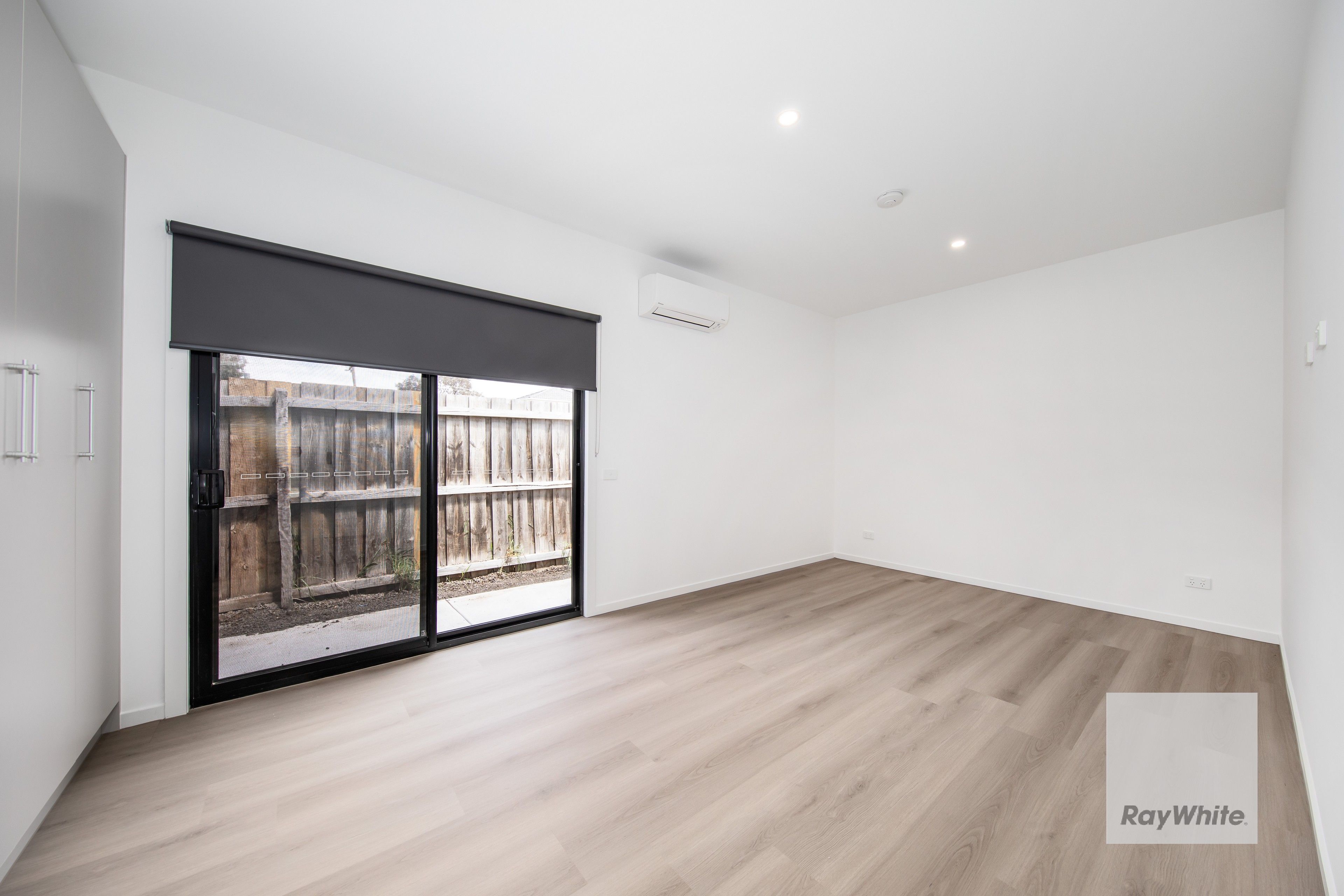 1 Porter Street, Melton South, VIC 3338