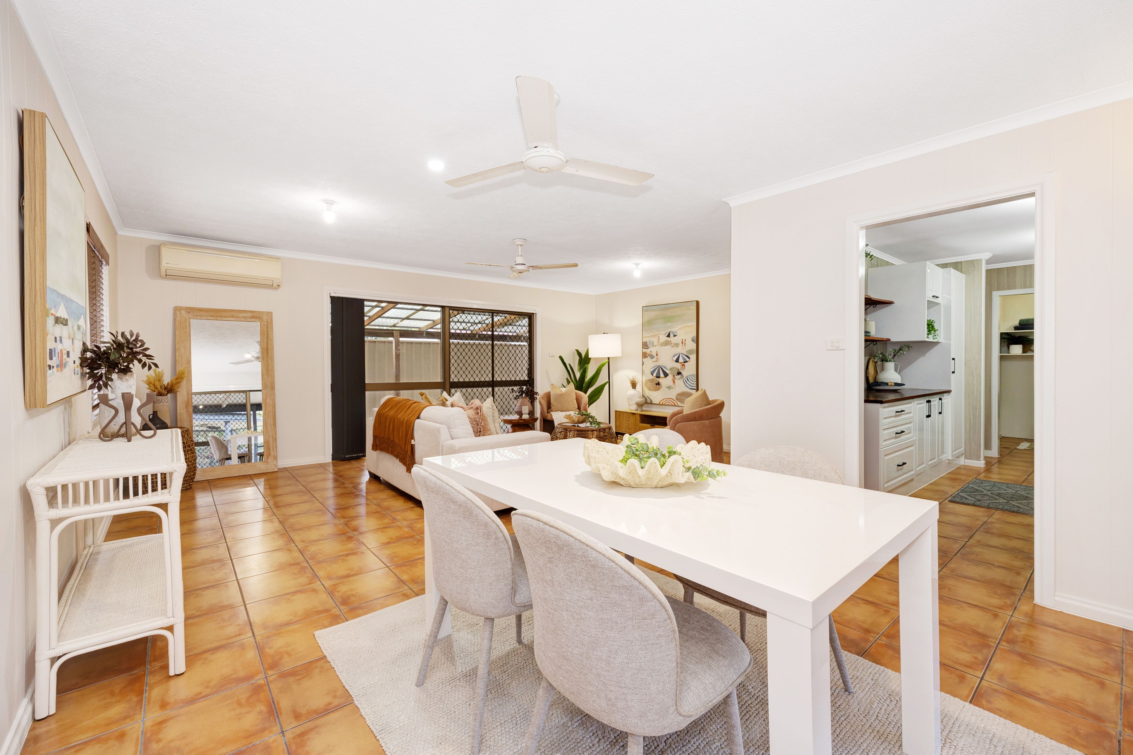 18 Karina Crescent, Rasmussen, QLD 4815