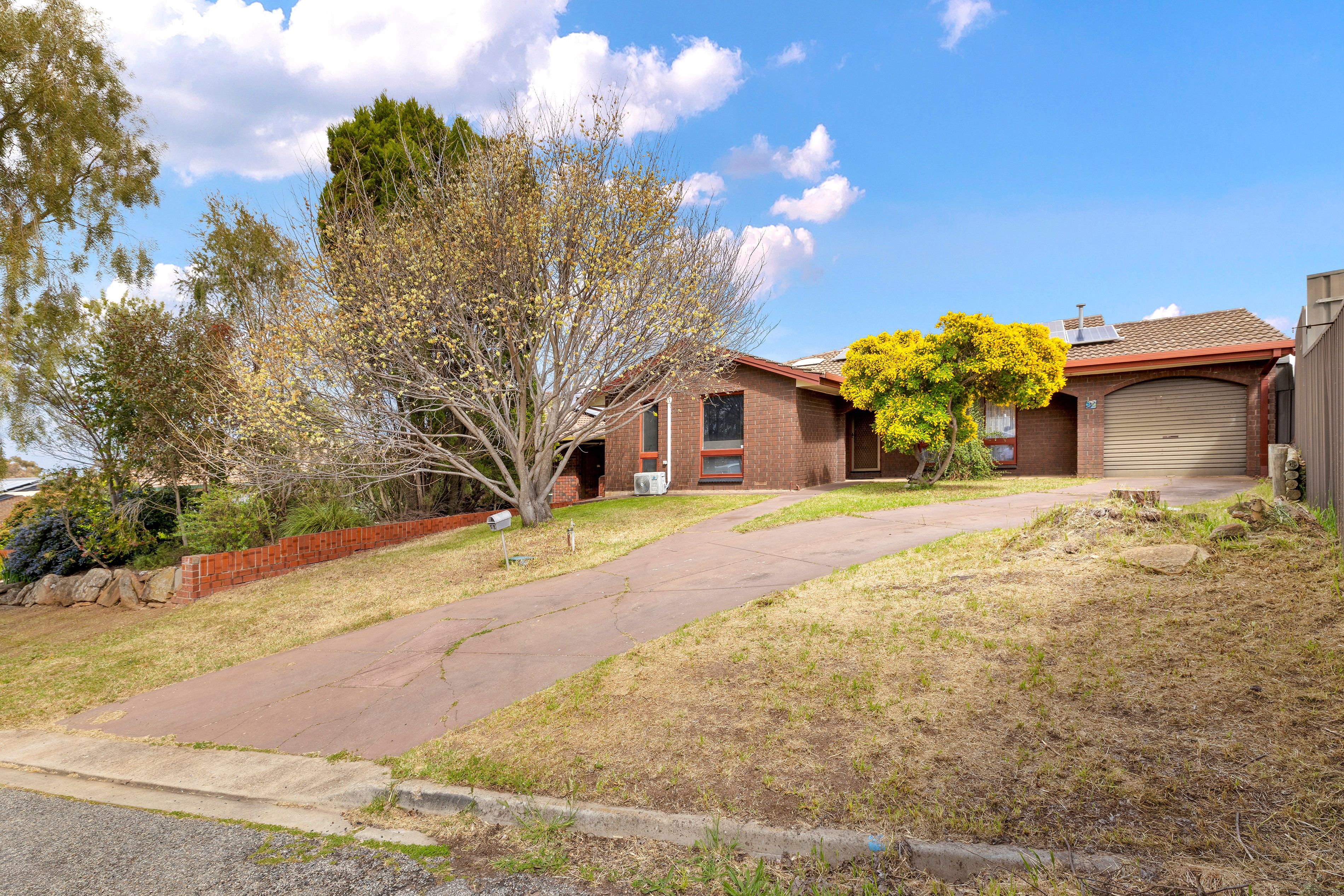 32 Eaglehawk Road, Modbury Heights, SA 5092