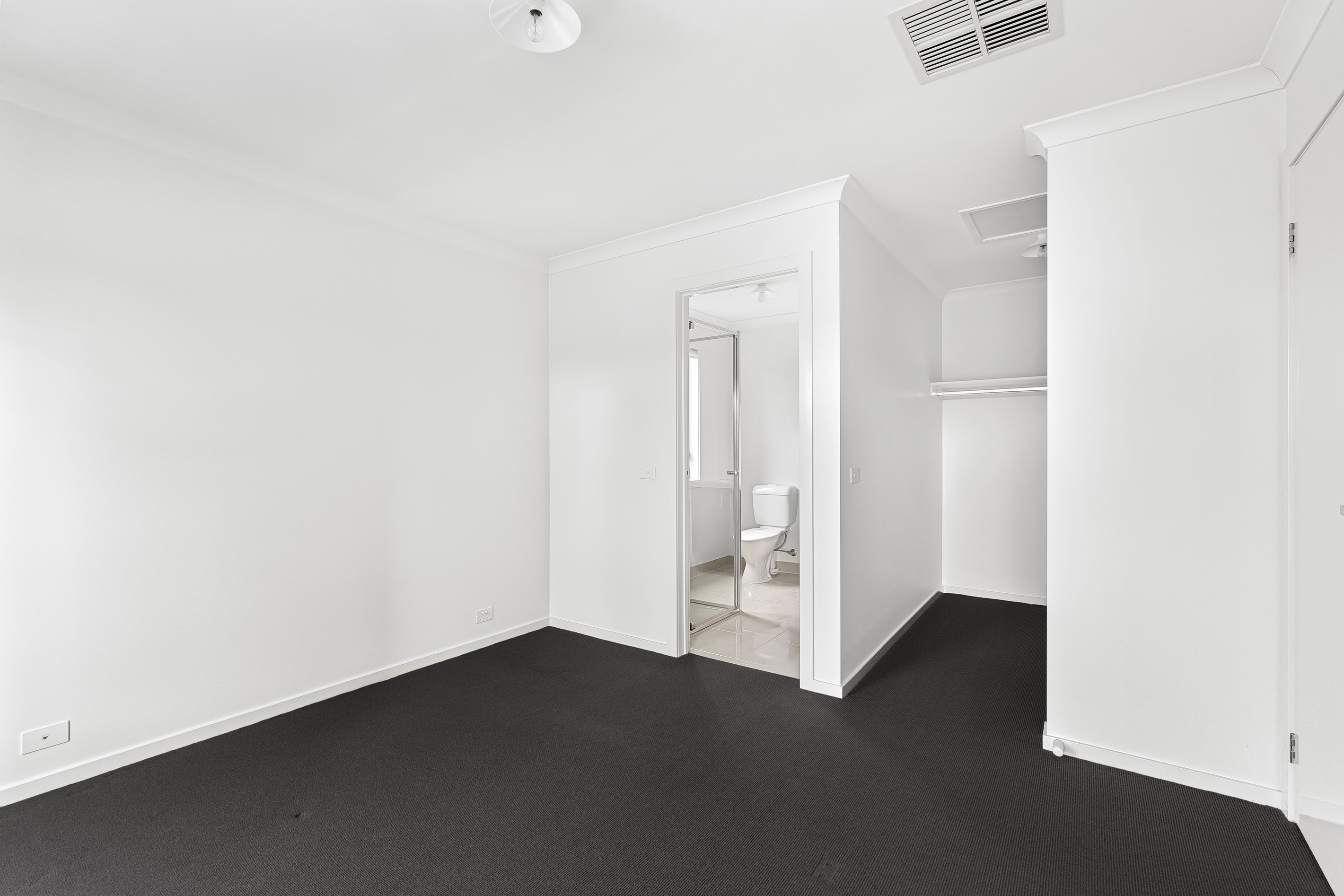 21 Cinnamon Drive, Lake Gardens, VIC 3355